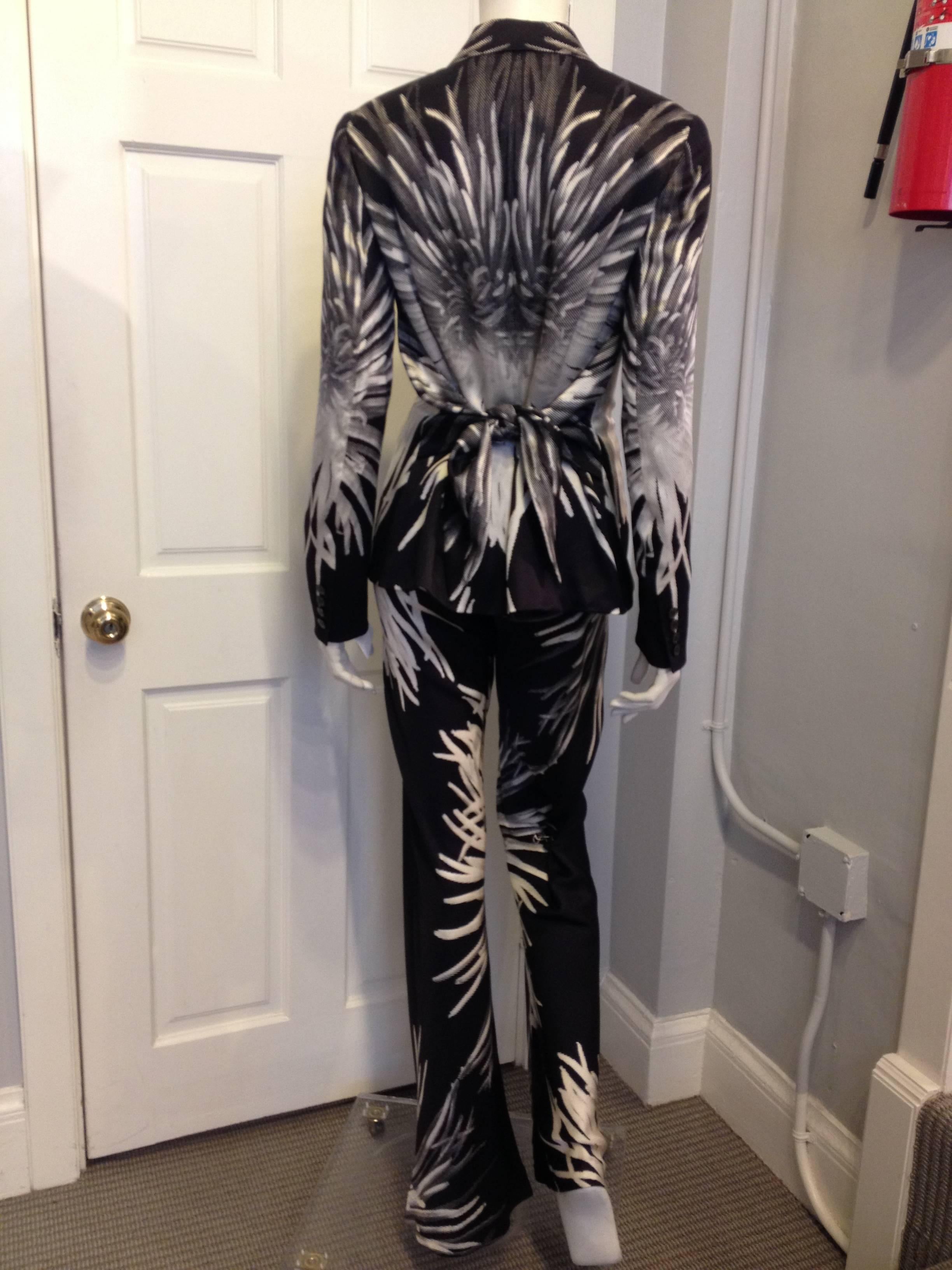 Hermes Black and Cream Silk Chrysanthemum Suit In Excellent Condition In San Francisco, CA