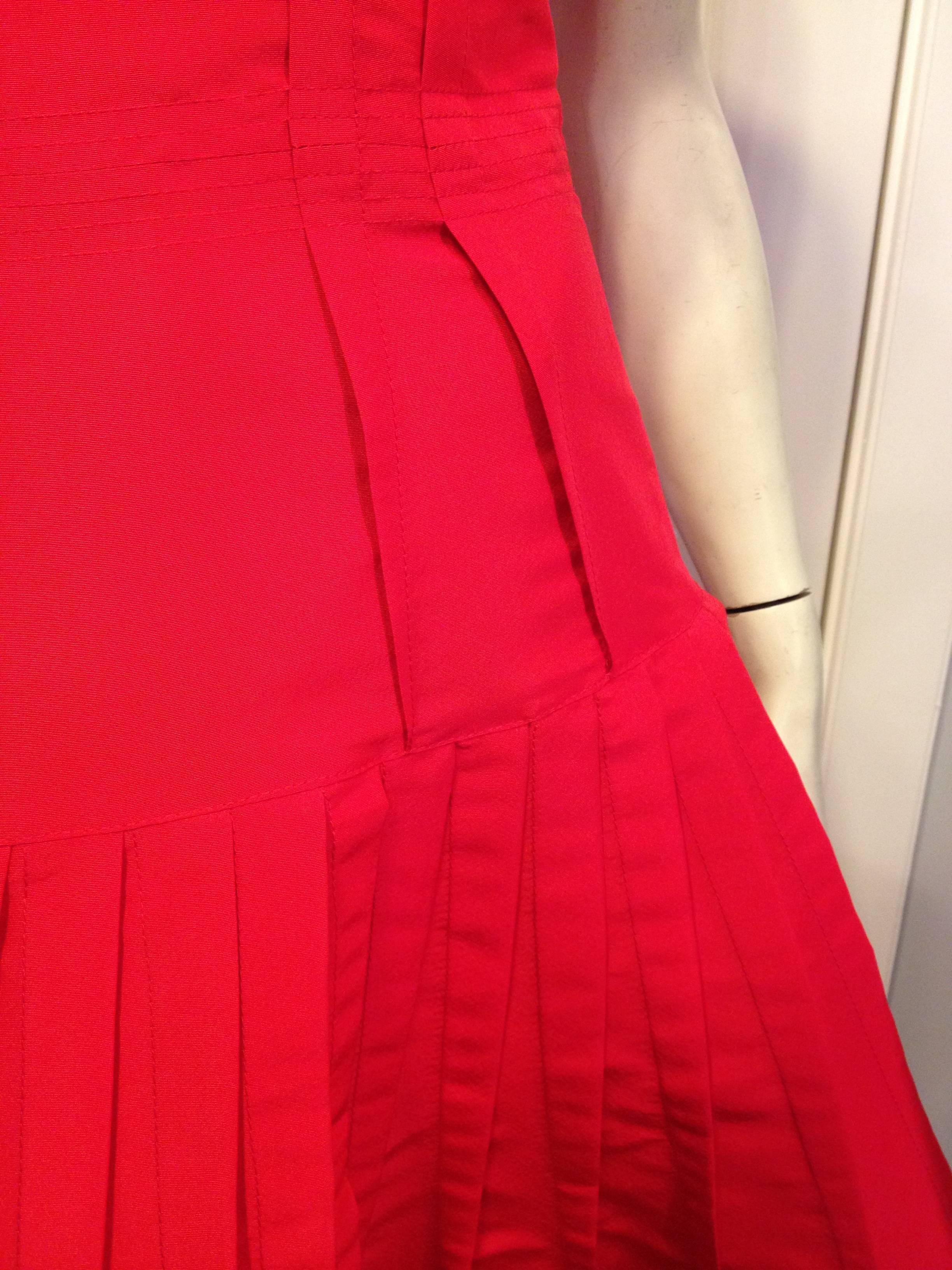 Oscar de la Renta Red Silk Dress with Ruffles For Sale 2