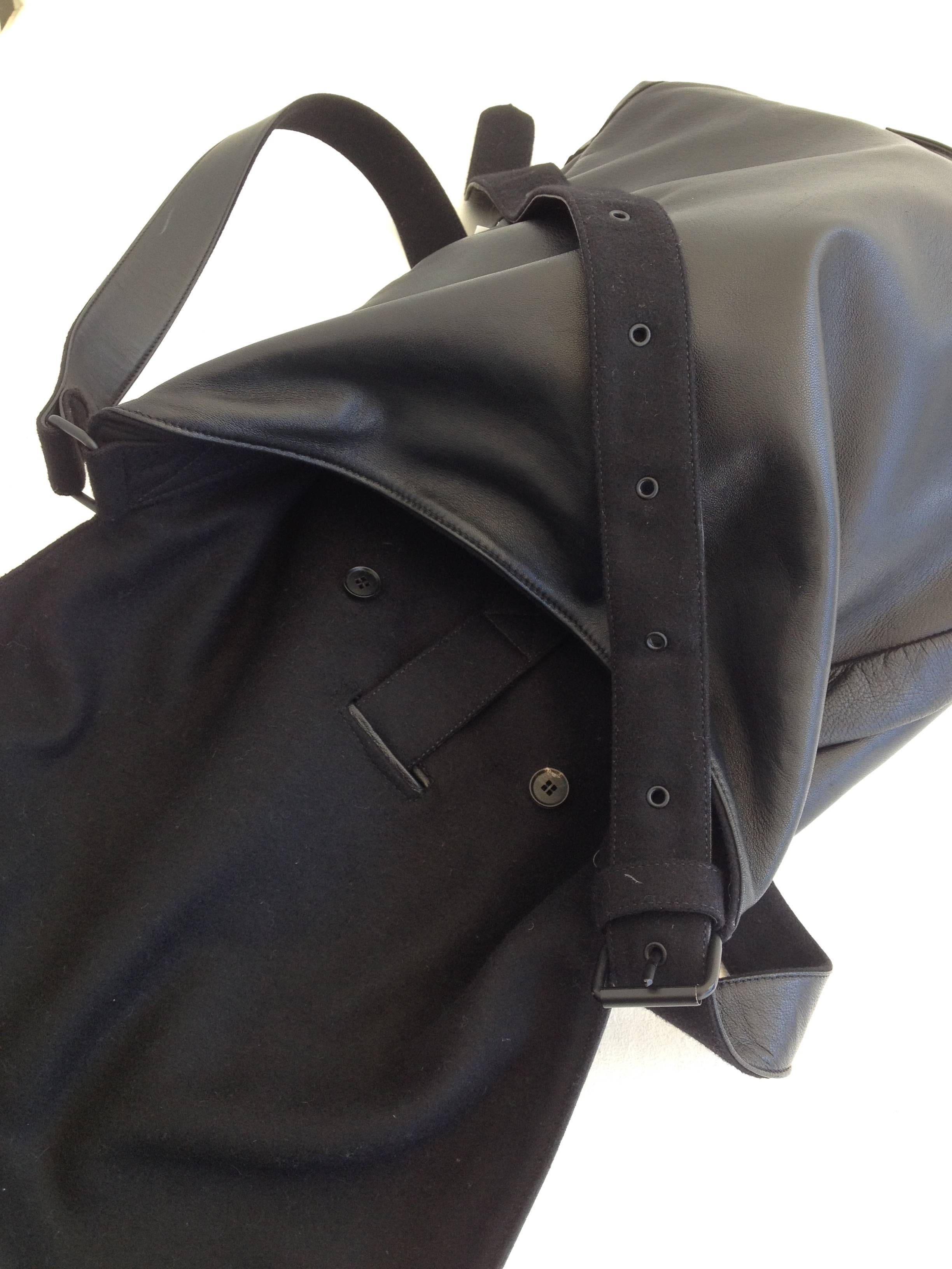 Christophe Lemaire Black Messenger Bag In Excellent Condition In San Francisco, CA