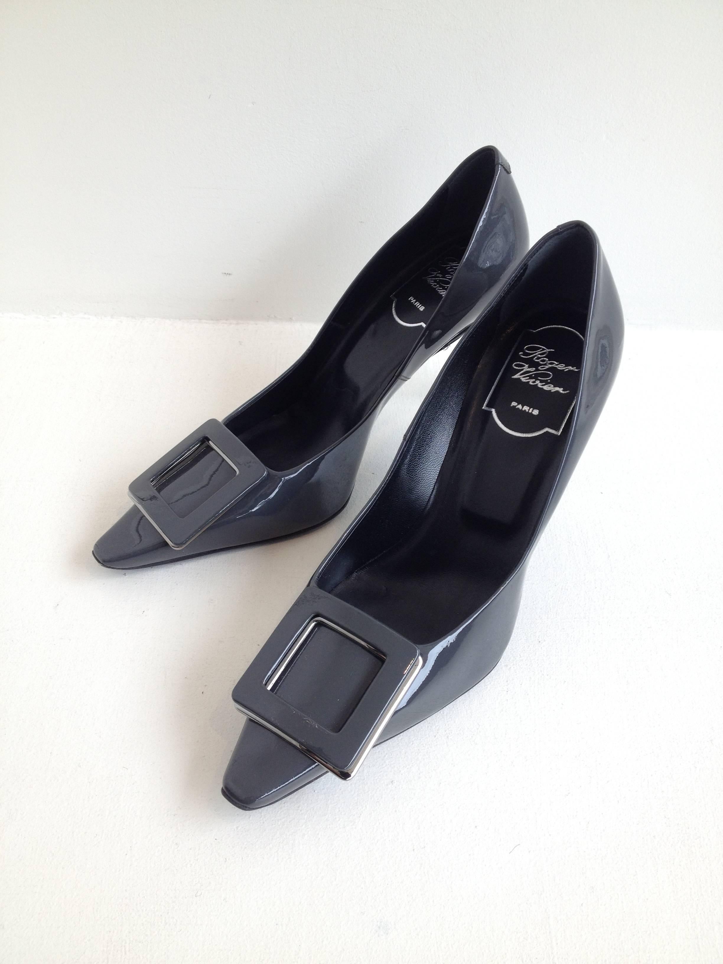 Black Roger Vivier Grey Patent Leather Heels