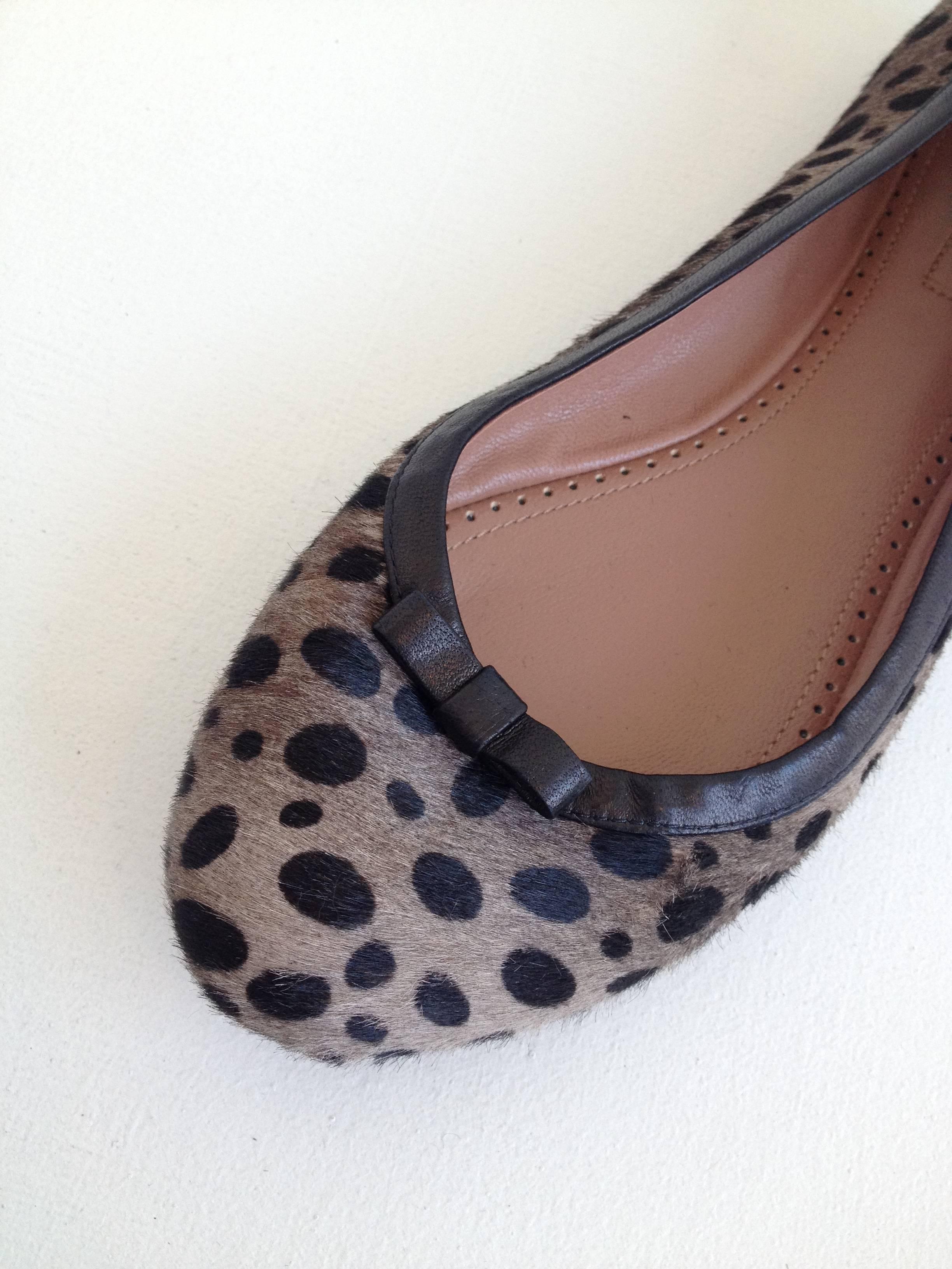 Women's Alaia Brown Spotted Ponyhair Flats Size 37