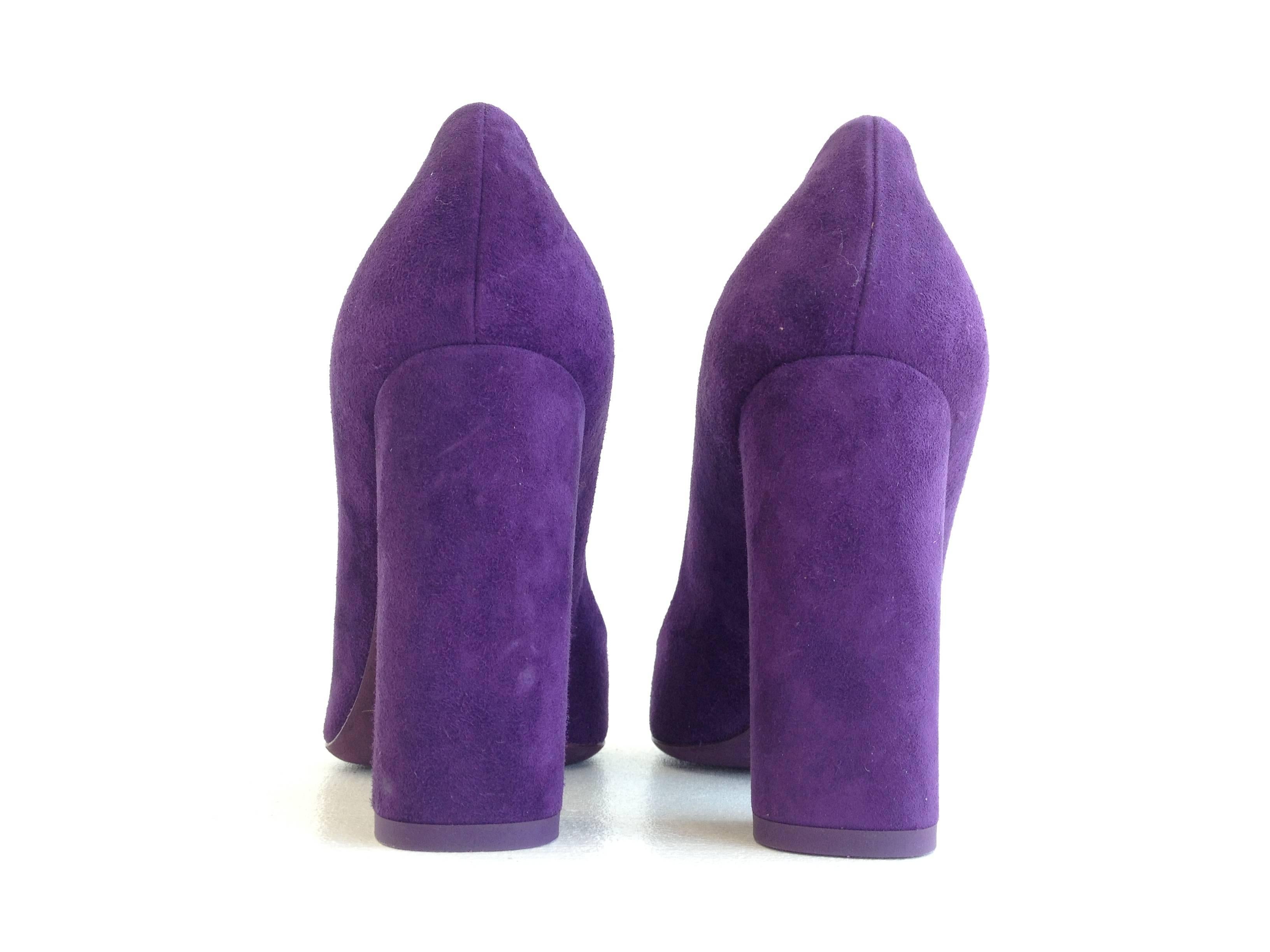Christian Dior Purple Suede Block Heeled Pumps Size 37 (6.5) In New Condition In San Francisco, CA
