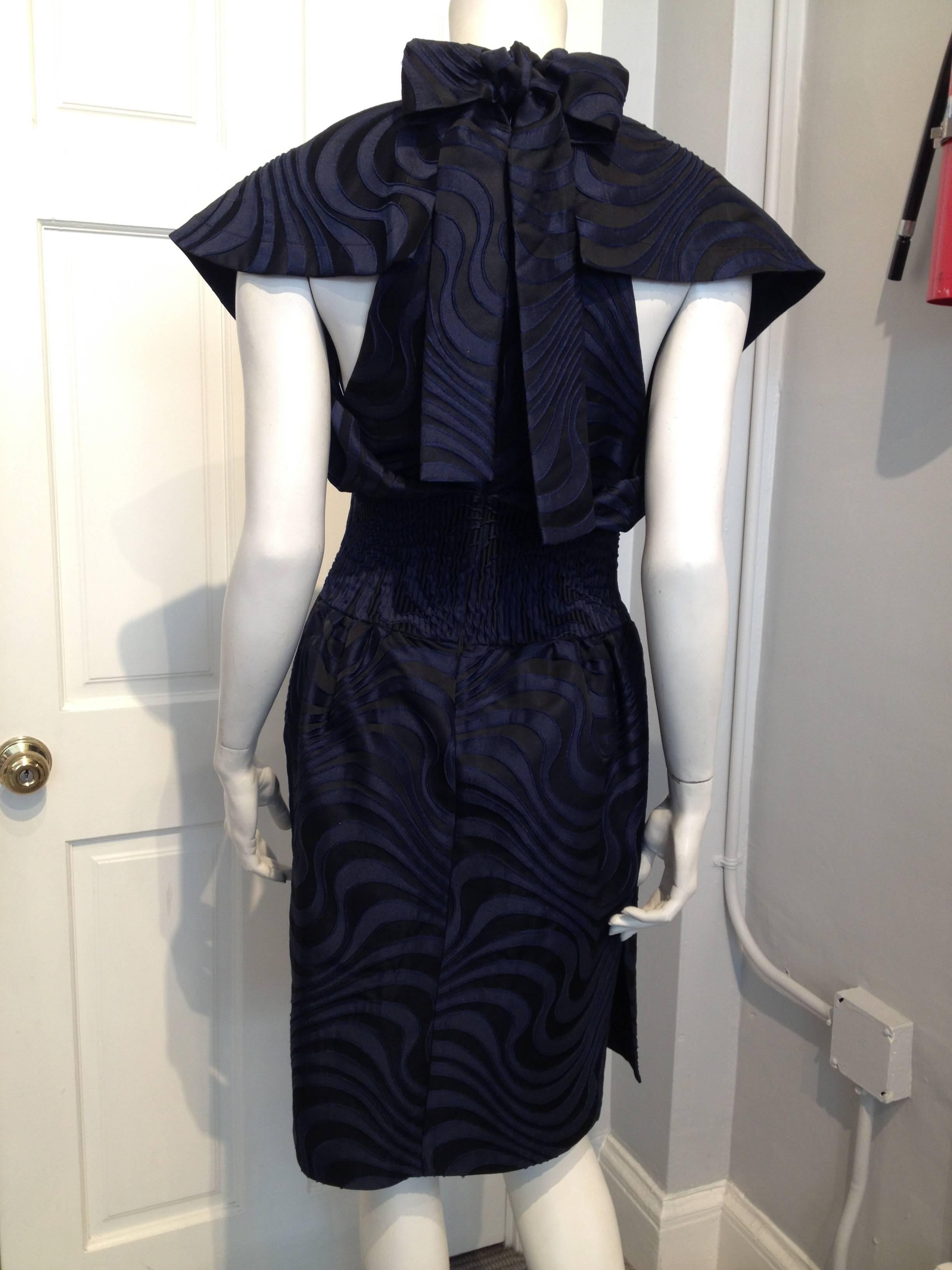Vionnet Navy and Black Swirled Dress Size 44 (8) In New Condition In San Francisco, CA