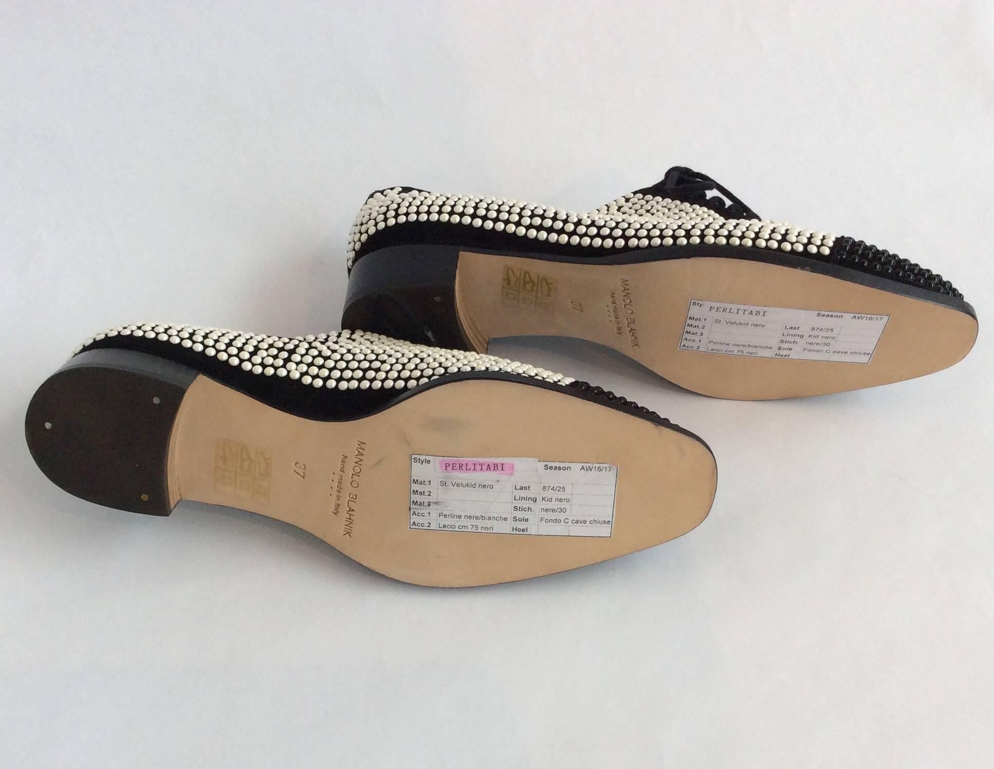 Manolo Blahnik White And Black Pearls Covered Brogues Sz37 2
