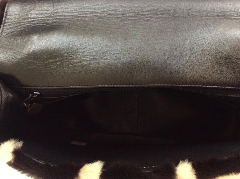 Chanel Mink Shoulder Bag With Pearl Straps at 1stDibs | shoulder bags ...