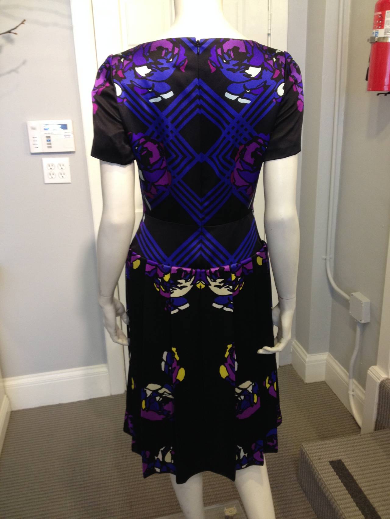 Honor Black and Purple Floral Geometric Dress In New Condition In San Francisco, CA