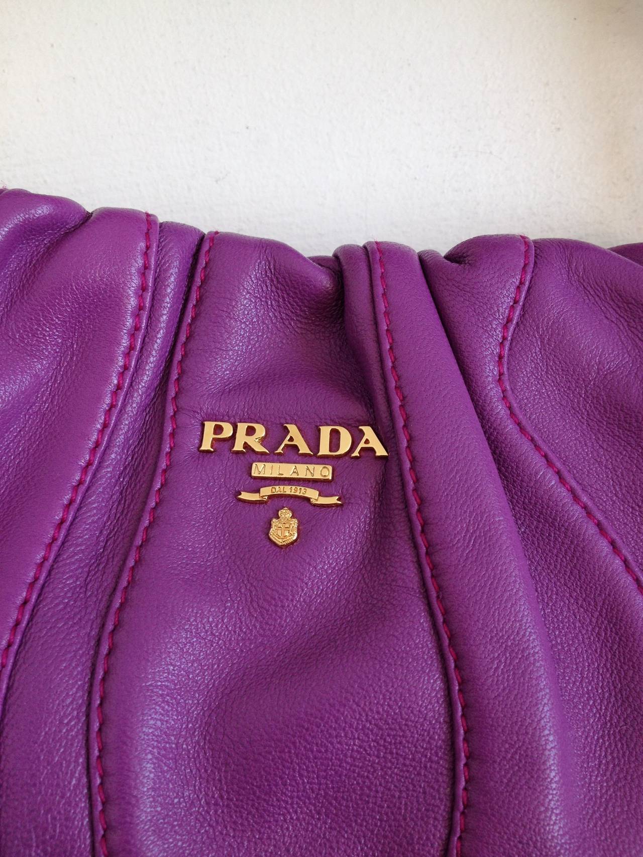 Prada Violet Leather Crossbody Clutch In Excellent Condition In San Francisco, CA