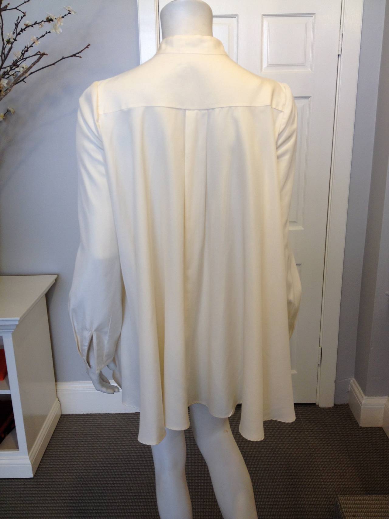 Women's Alexander McQueen Cream Silk Ruffled Blouse