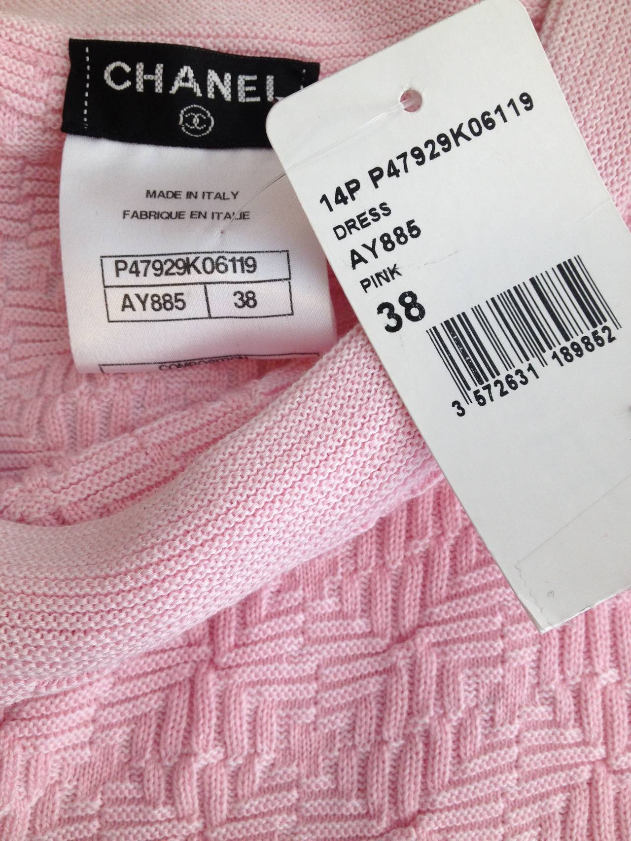 Women's Chanel Pink Knit Sleeveless Dress For Sale