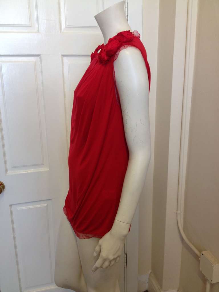 Valentino Red Top In Excellent Condition In San Francisco, CA