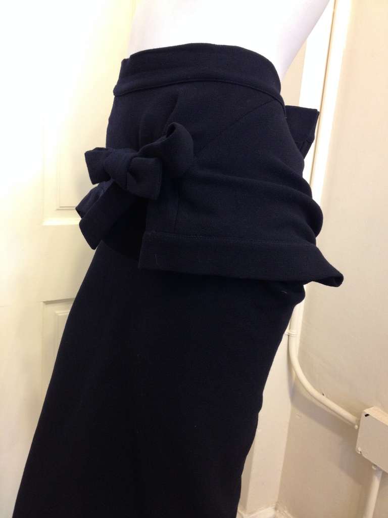 Marni Navy Skirt with Bow In Excellent Condition In San Francisco, CA