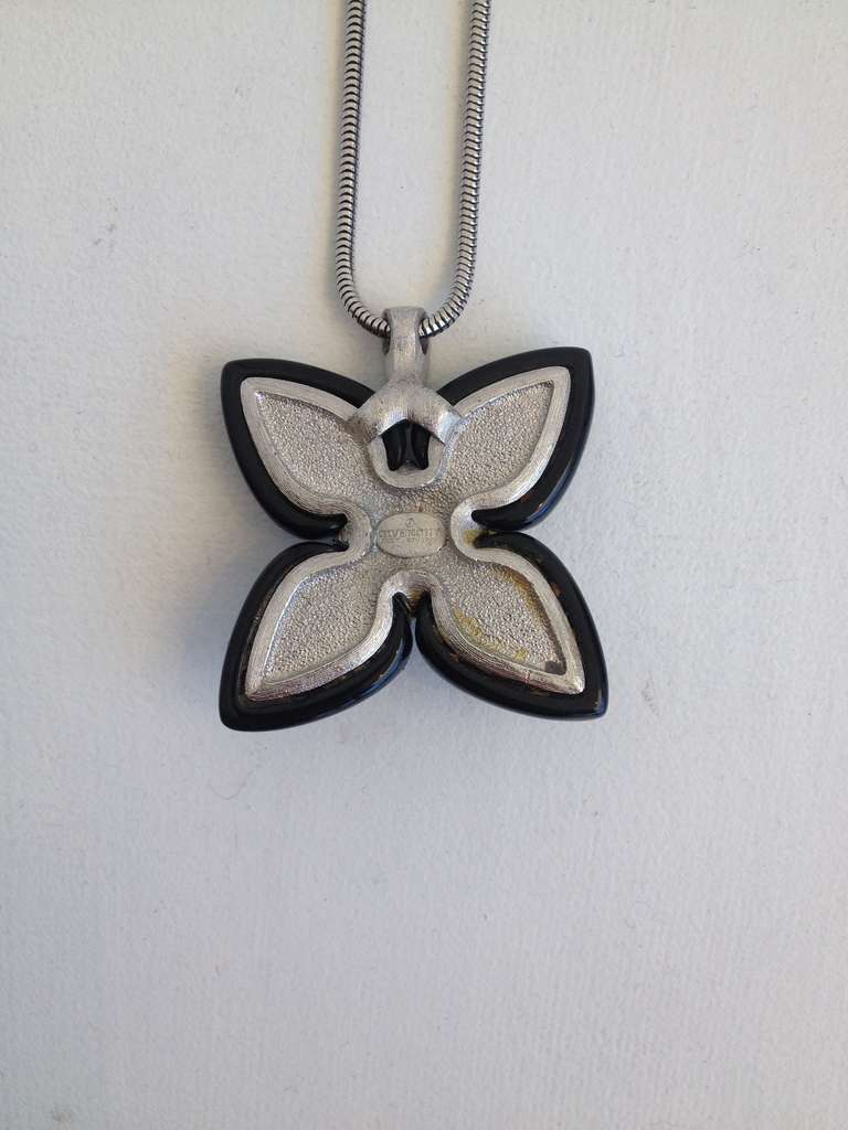 Givenchy Crystal Star Pendant Necklace 1