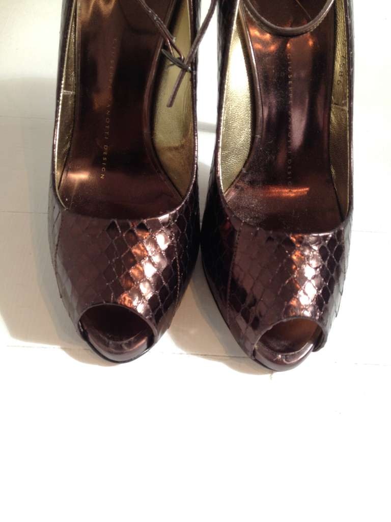Giuseppe Zanotti Brown Metallic Snake Pumps In Excellent Condition In San Francisco, CA