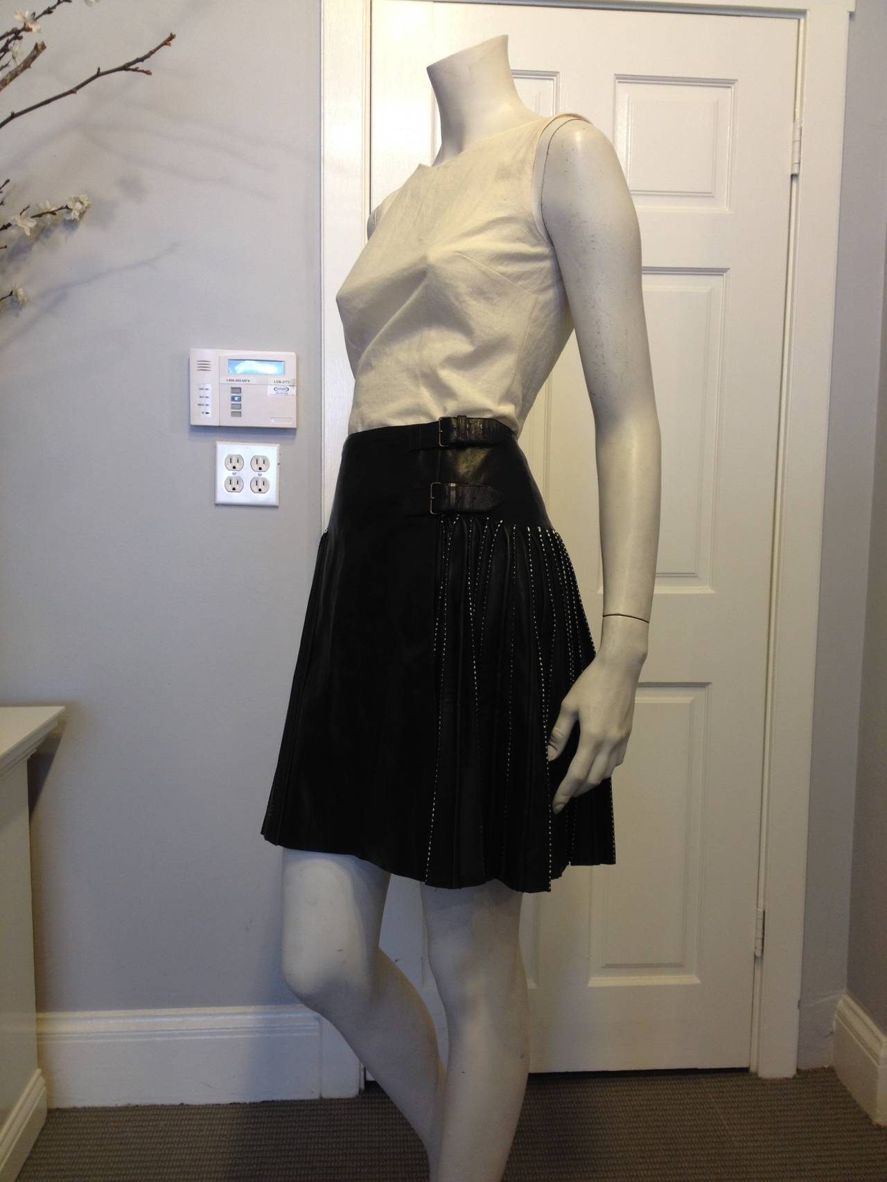 Alaia Black Leather Pleated Skirt In Good Condition In San Francisco, CA