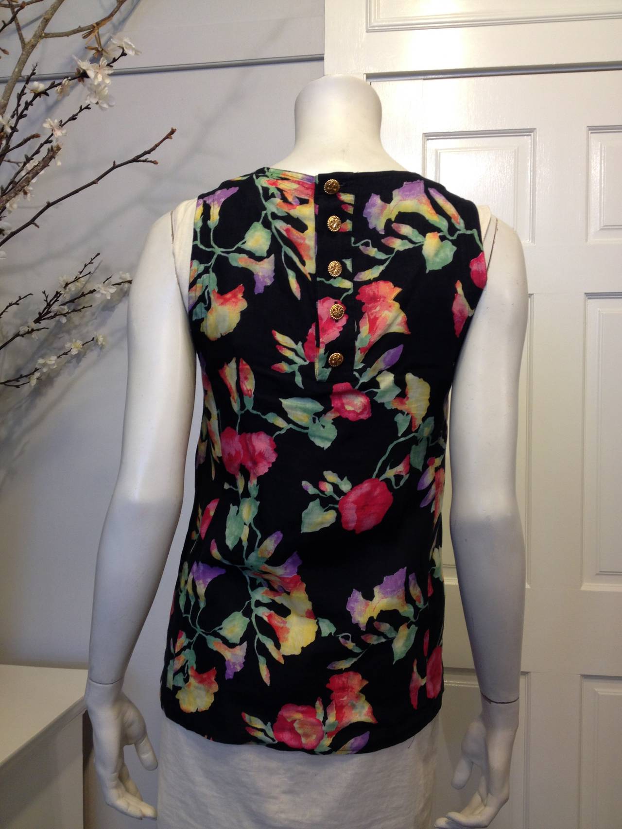 Chanel Sleeveless Floral Blouse In Good Condition In San Francisco, CA