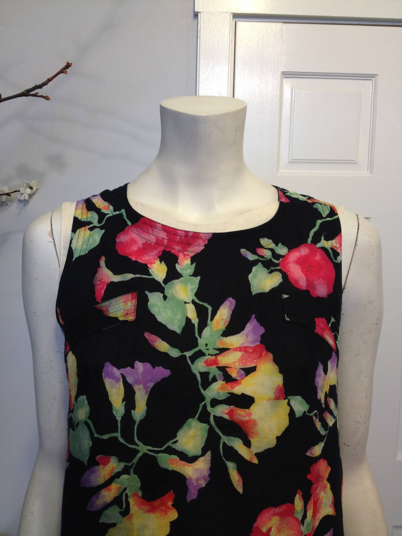 Women's Chanel Sleeveless Floral Blouse
