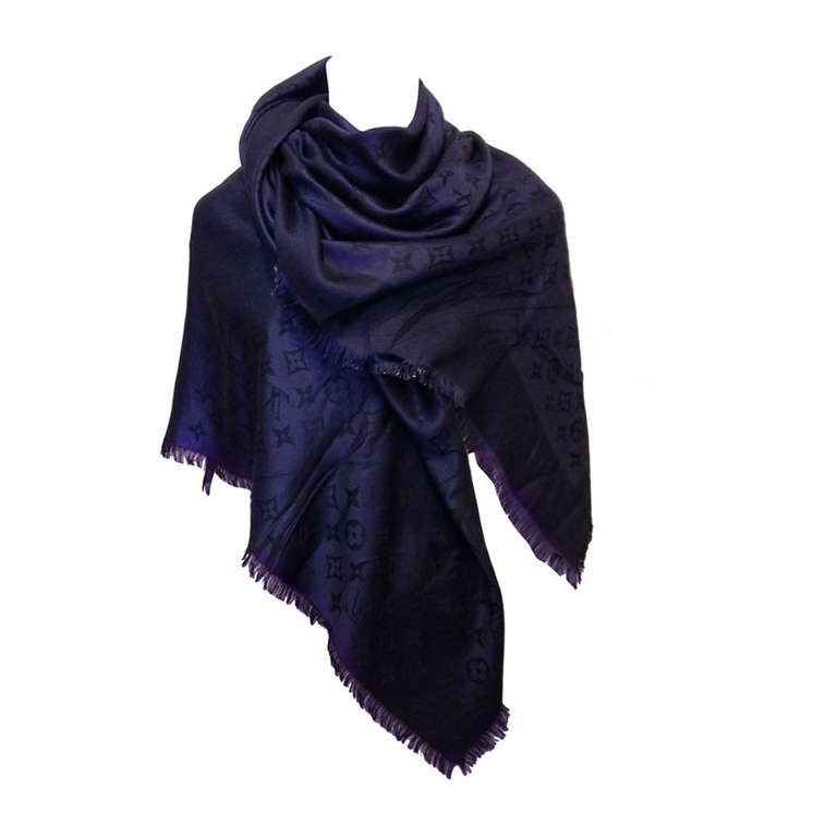 louis vuitton shawl navy