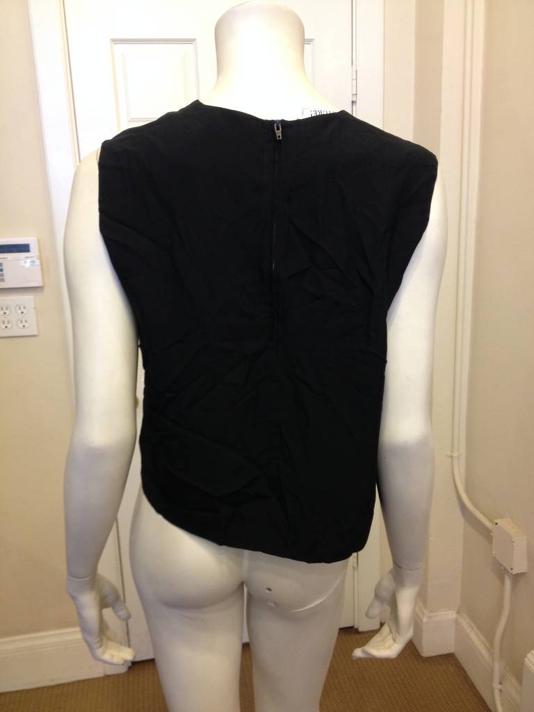 Moschino Black and Gold Ciao! Top In Excellent Condition In San Francisco, CA