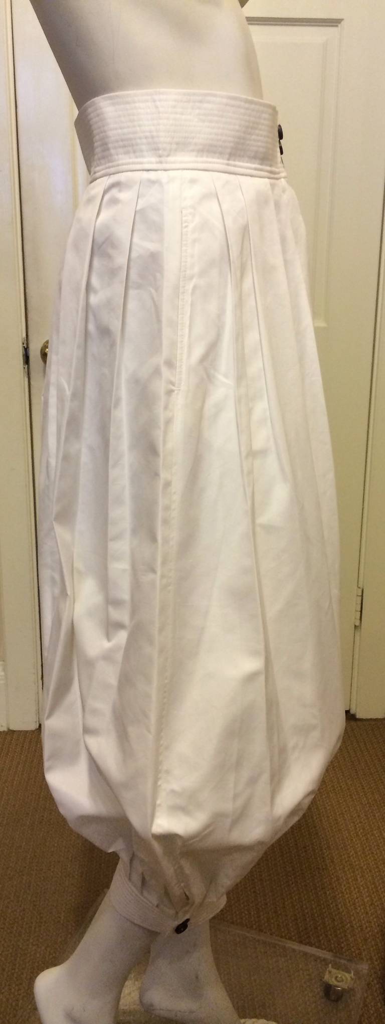 Yves Saint Laurent White Harem Pants In Excellent Condition In San Francisco, CA