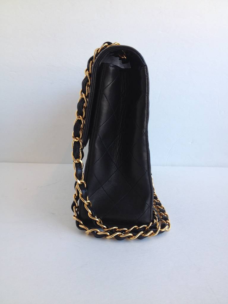 Chanel Black Classic Flap Bag In Excellent Condition In San Francisco, CA