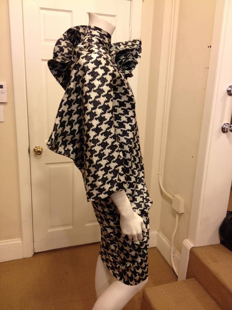 Alexander McQueen Black and White Houndstooth Dress In New Condition In San Francisco, CA