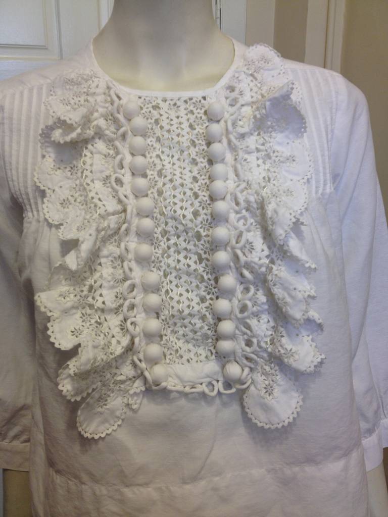 Chloe White Loose Top with Crochet Trim In Excellent Condition In San Francisco, CA