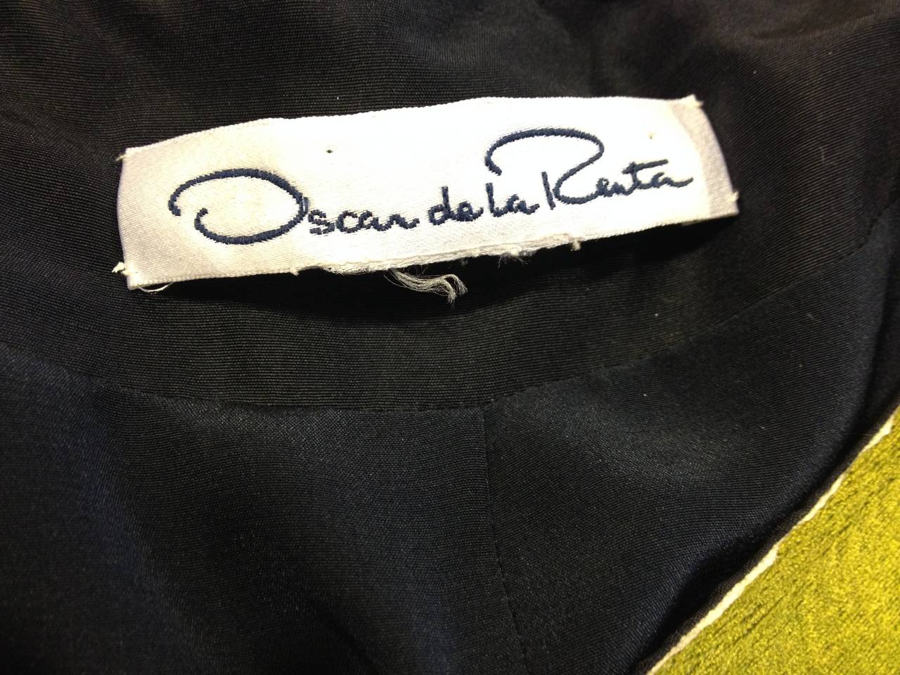 Oscar de la Renta Cream Coat with Navy and Green Embroidery 4