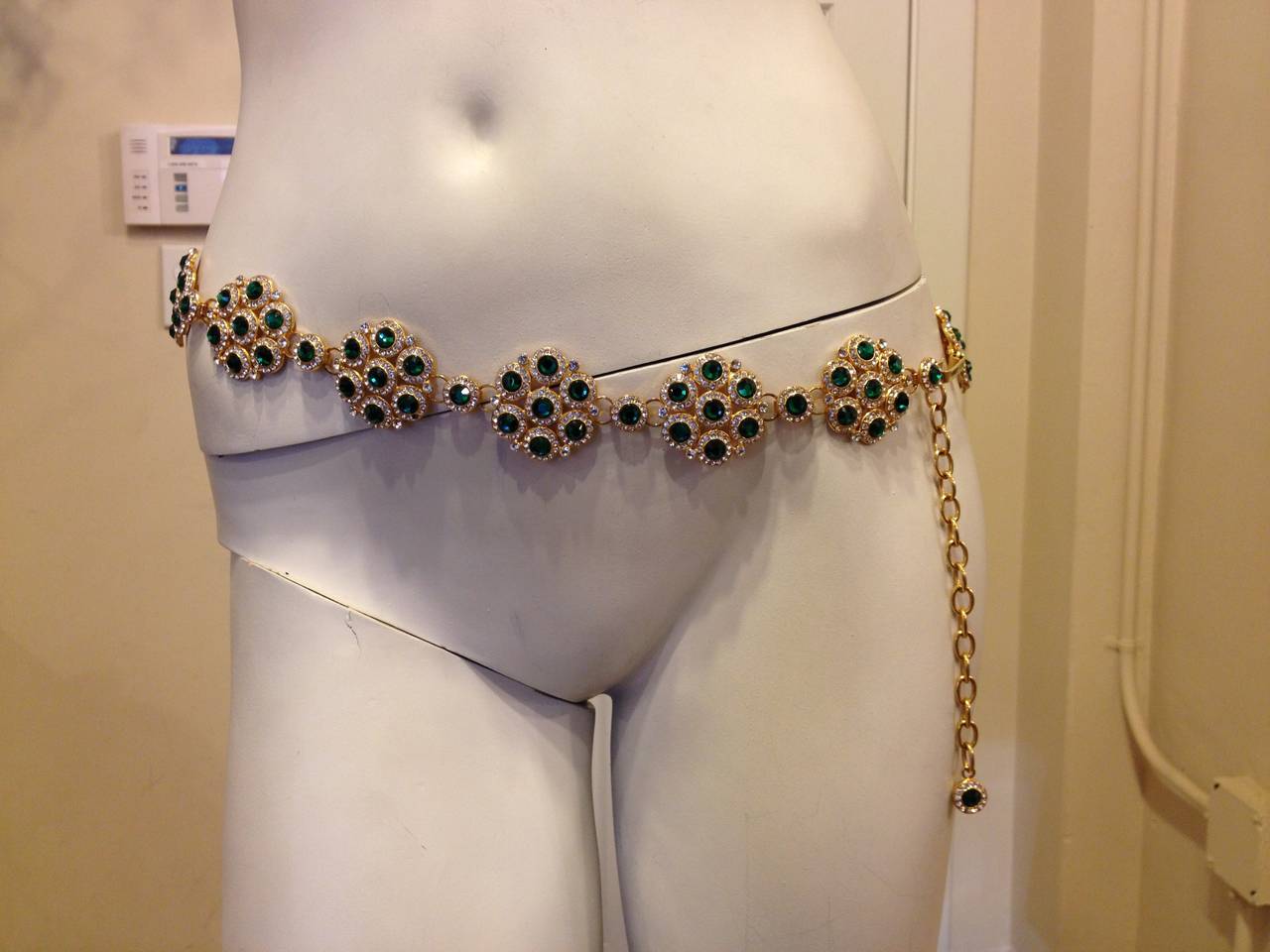 Dolce & Gabbana Gold and Green Jeweled Belt In Excellent Condition In San Francisco, CA