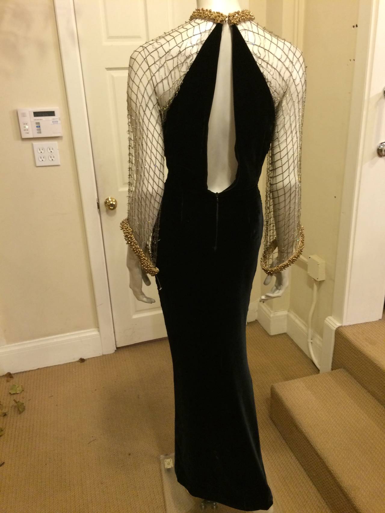 Oscar de la Renta Black Velvet Gown with Gold Netting In Excellent Condition In San Francisco, CA