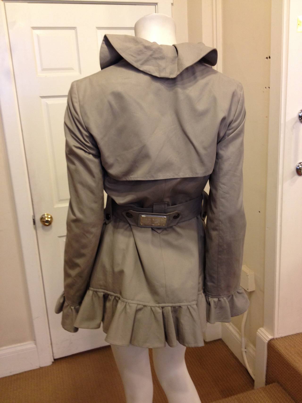 Dolce & Gabbana Grey Coat with Ruffles In New Condition In San Francisco, CA