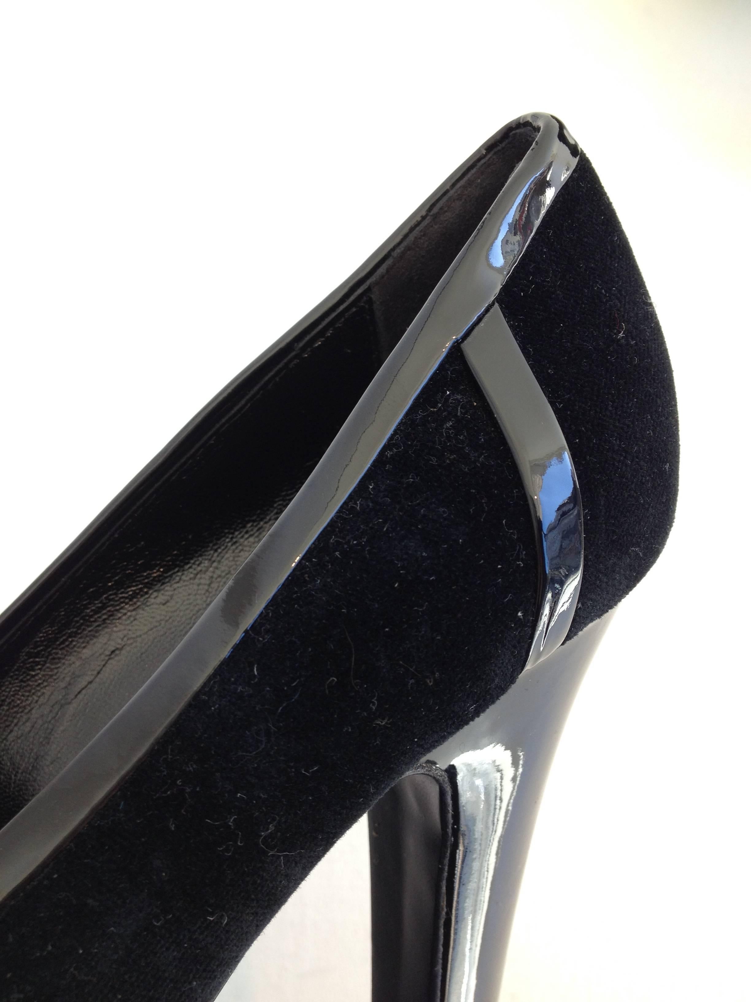 Yves Saint Laurent Black Velvet and Patent High Heel Loafers Size 36.5 (6) For Sale 1