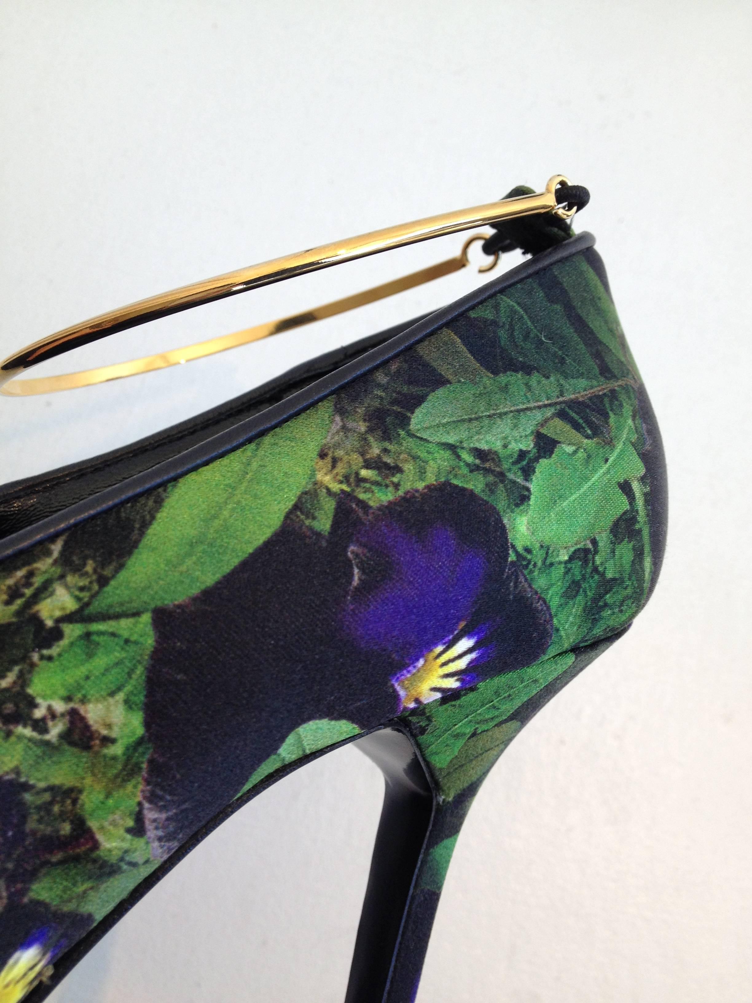Givenchy Black and Green Satin Heels with Gold Band 2