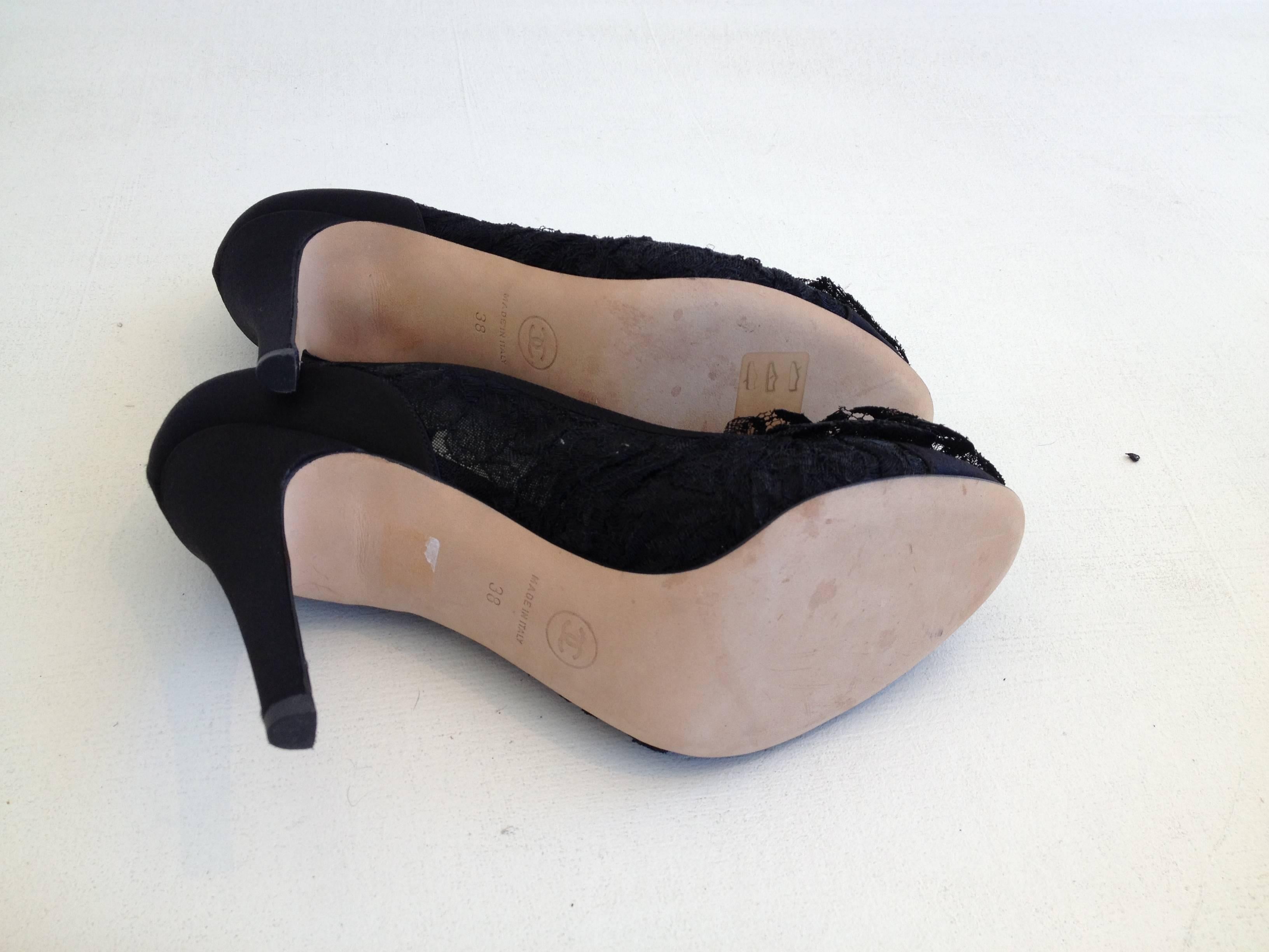 Chanel Black Lace Pumps with Camellia Size 38 (7.5) 3