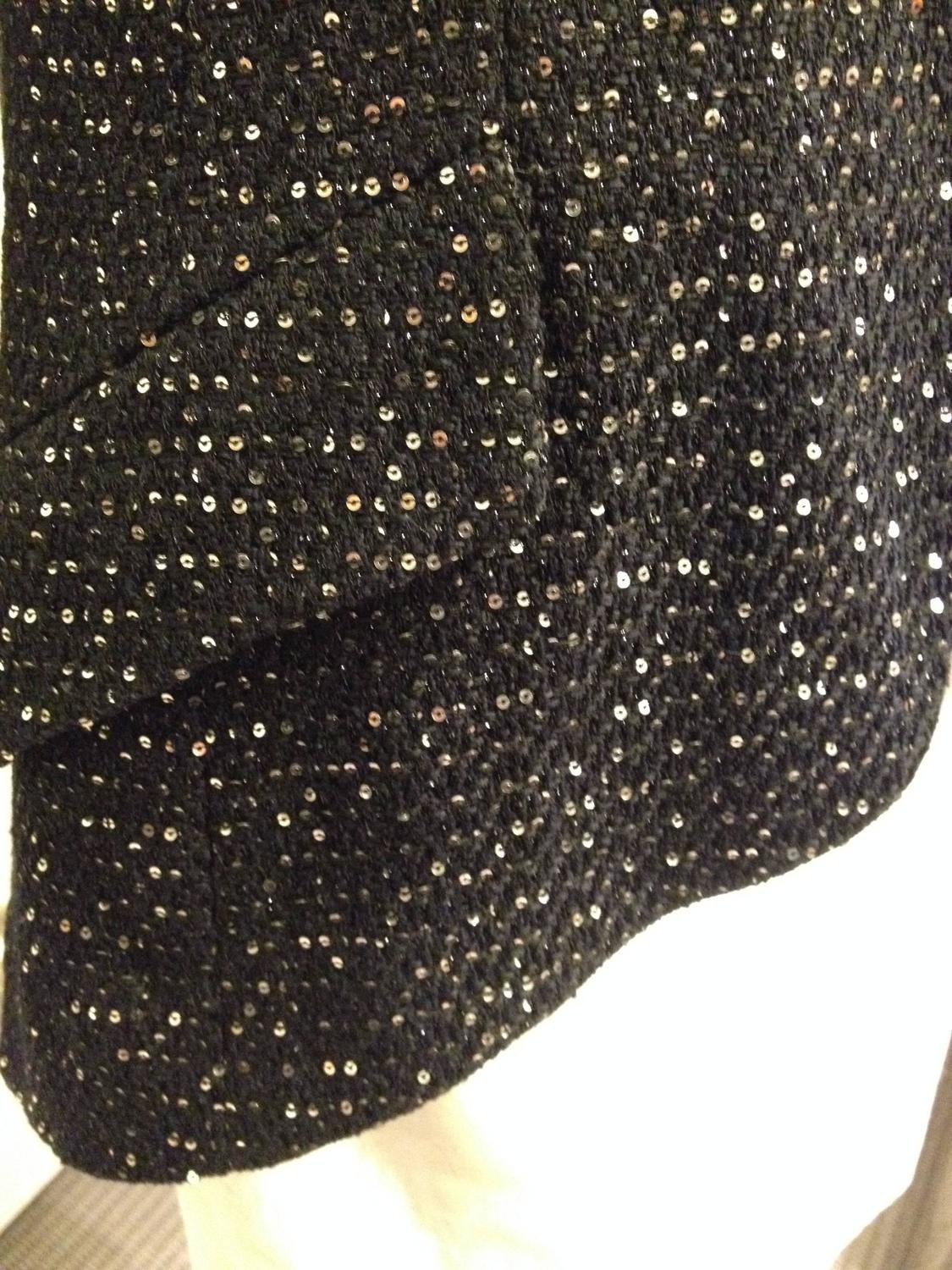 Chanel Black Tweed Jacket with Sequins Size 36 (4) For Sale at 1stdibs