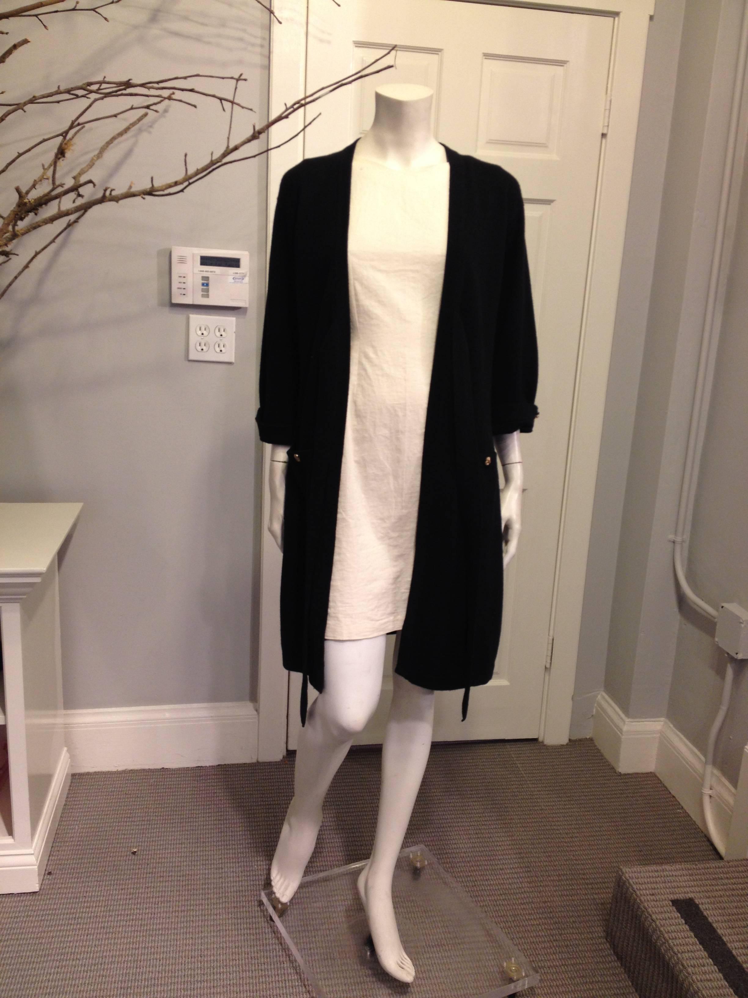 Chanel Black Cashmere Long Cardigan Size 34 (2) In Excellent Condition For Sale In San Francisco, CA