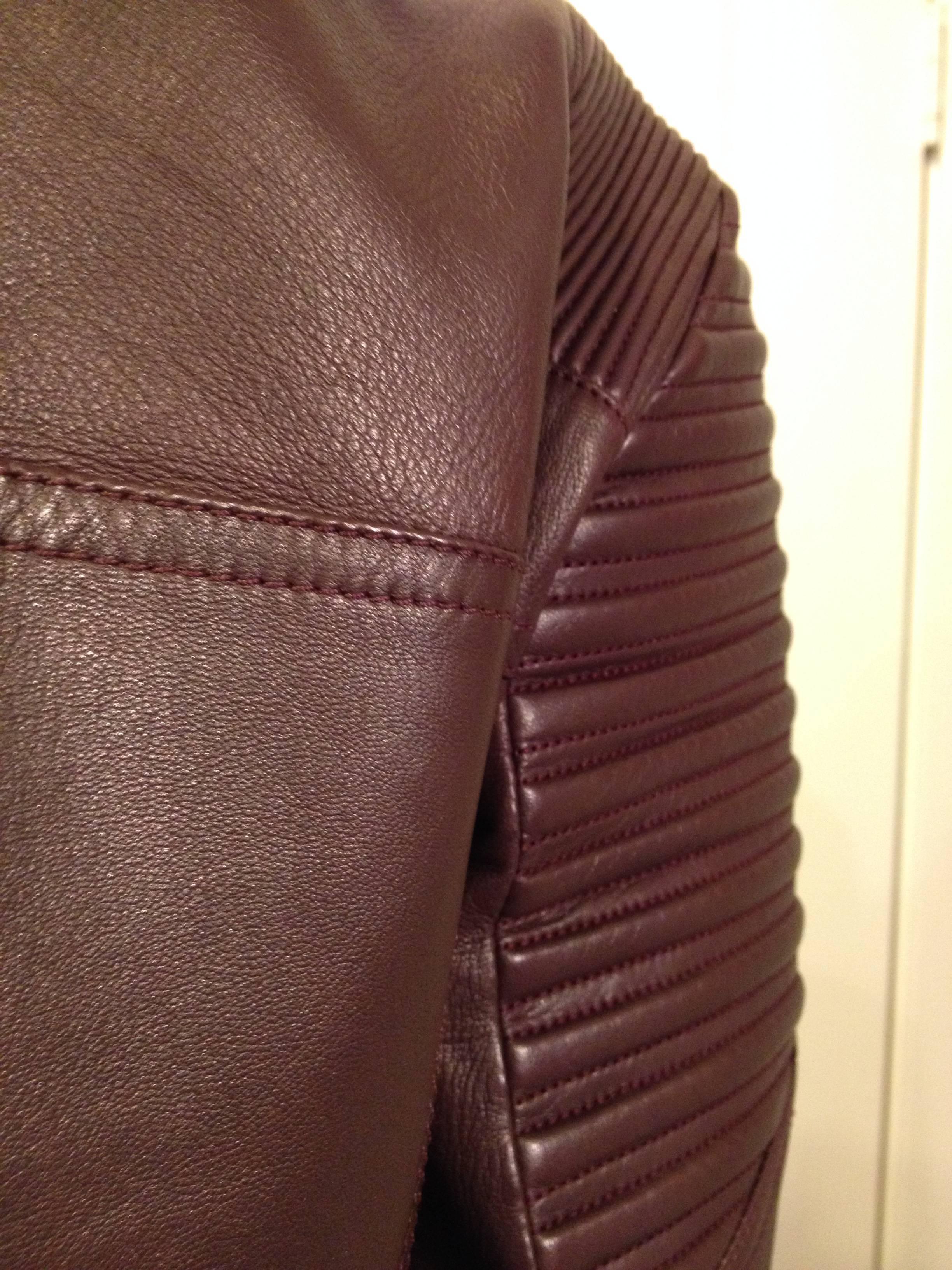 Women's Givenchy Burgundy Ribbed Leather Motorcycle Jacket Size 38 (6) For Sale