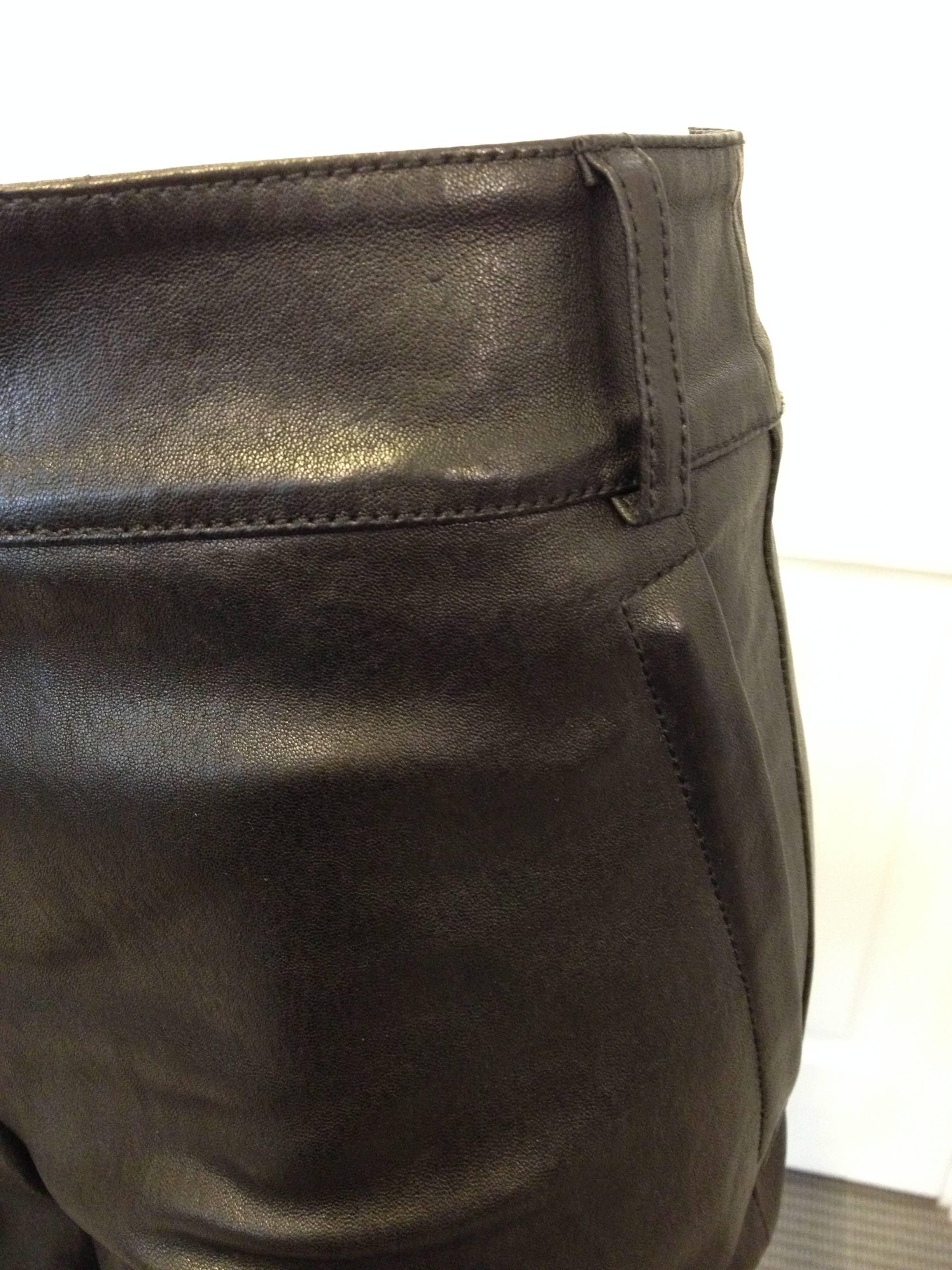 Givenchy Black Leather Pants Size 38 (6) In Excellent Condition In San Francisco, CA
