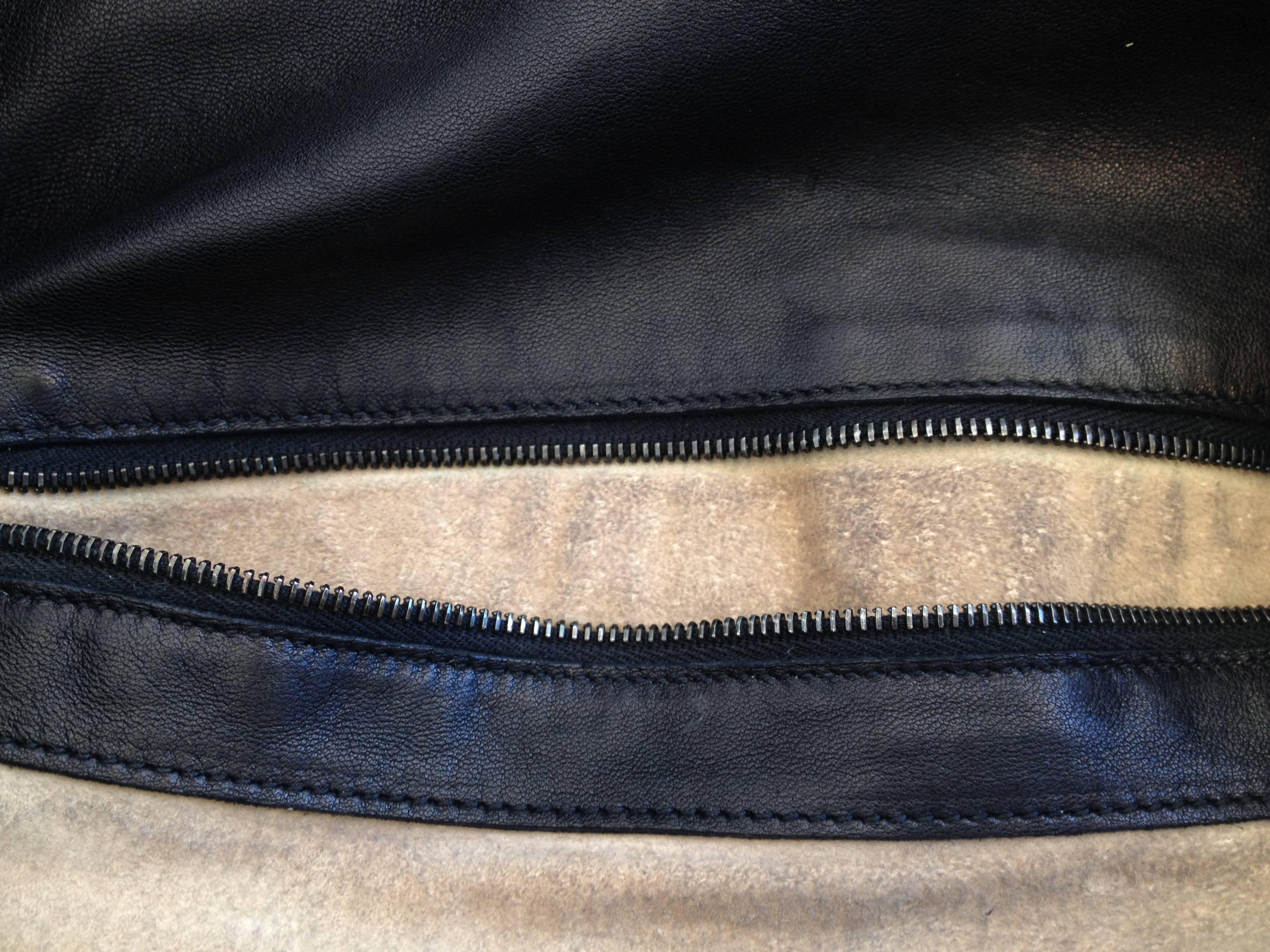 Bottega Veneta Black Leather Hobo Bag With Intracciato Details 5