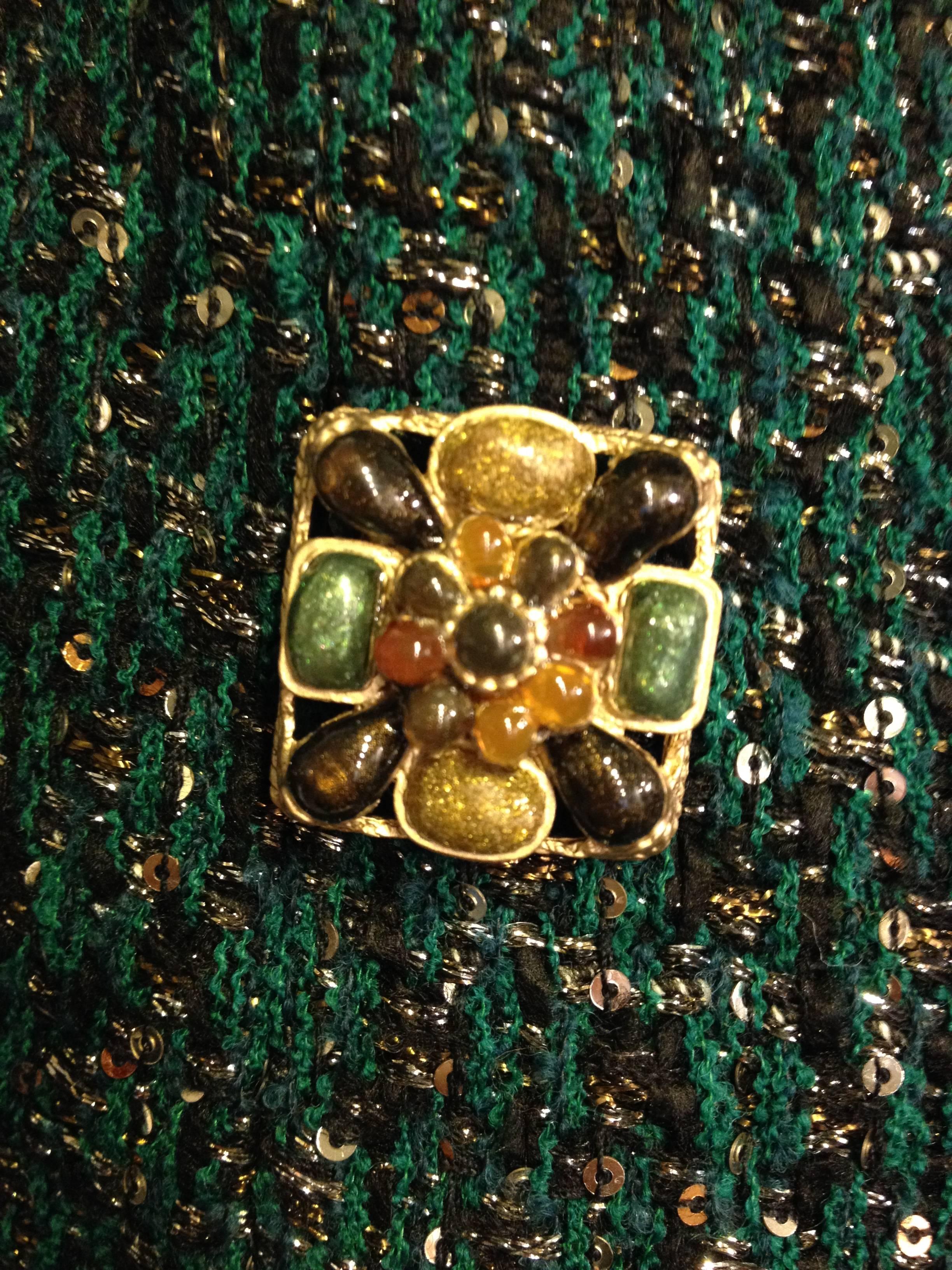 Chanel Dark Green Jacket with Gold Buttons Size 34 (2) 3