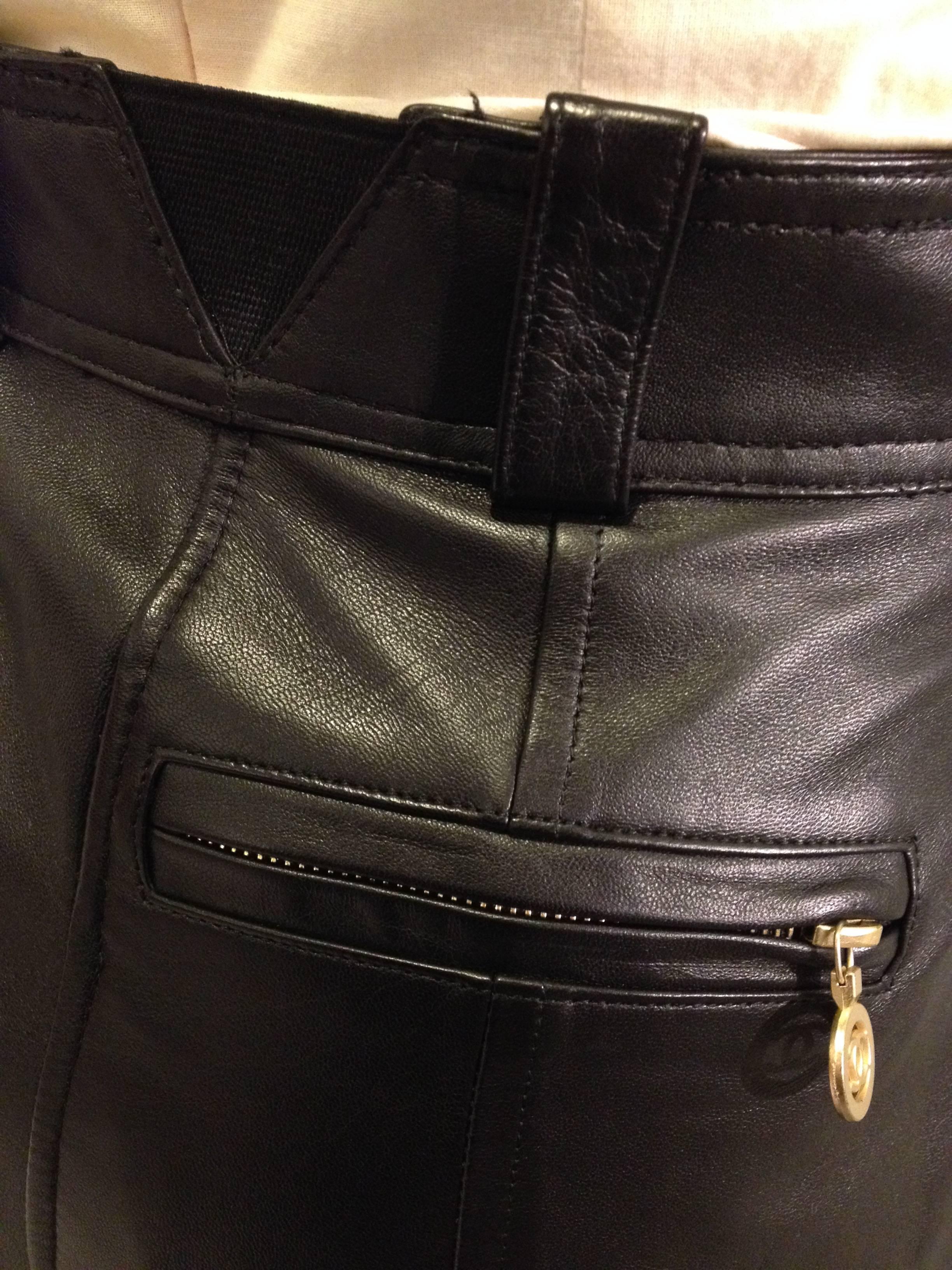 Chanel Black Leather High Waist Pants In Excellent Condition In San Francisco, CA
