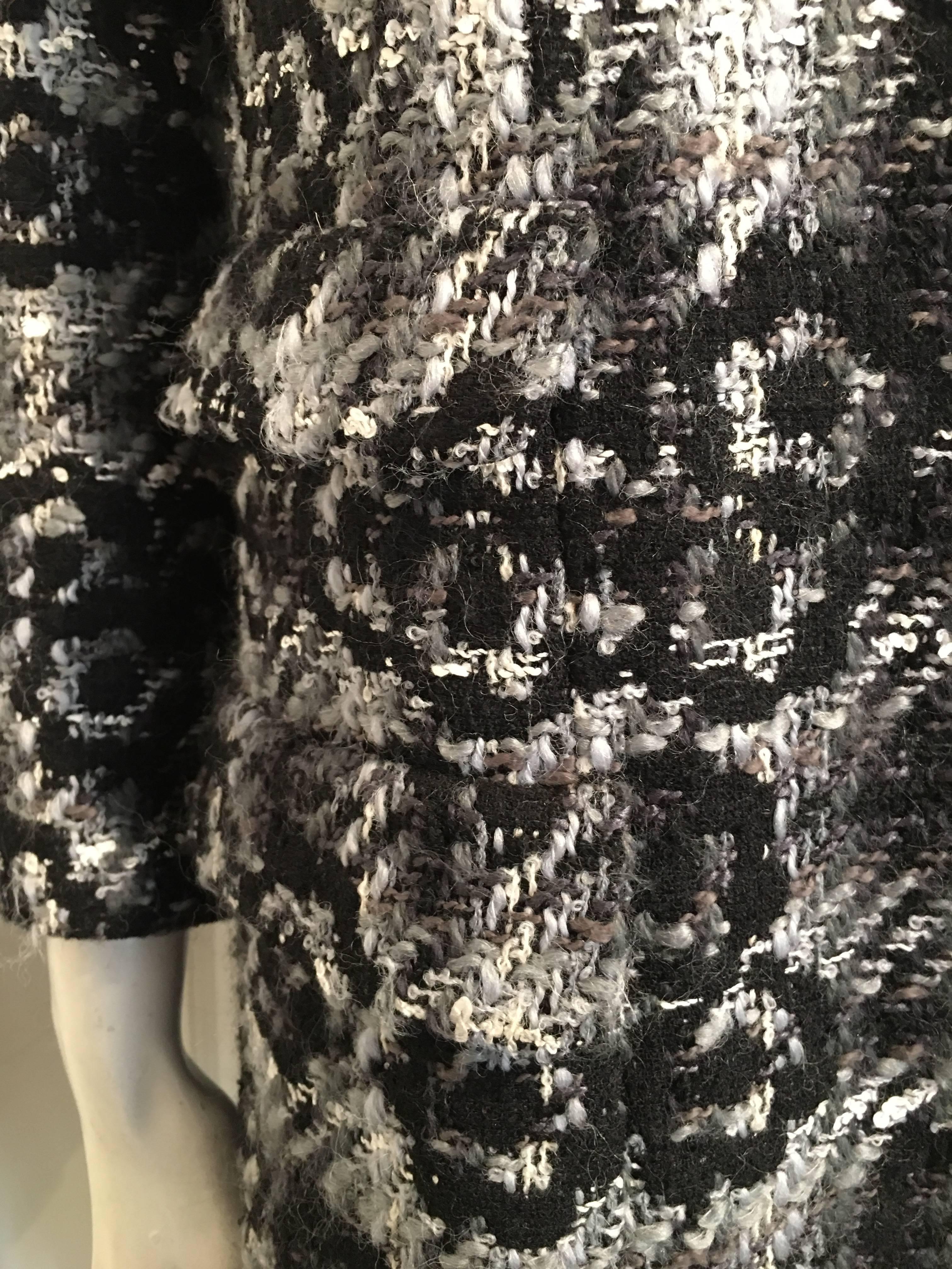 Chanel Grey Tweed Suit size 34/36 (2/4) 2