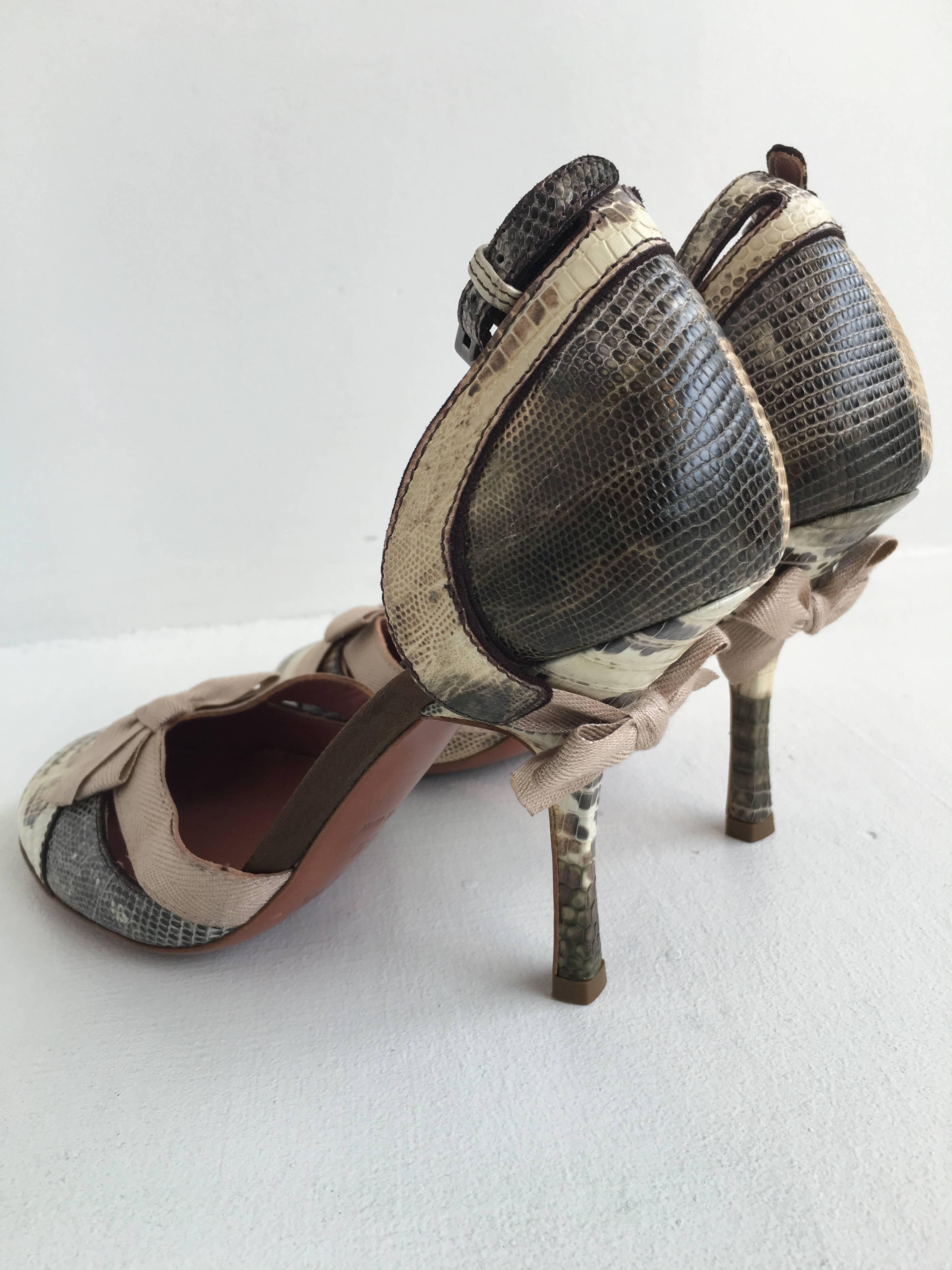 Alaia Lizard d'Orsay Heel (36.5) with bow detail on heel In Excellent Condition For Sale In San Francisco, CA