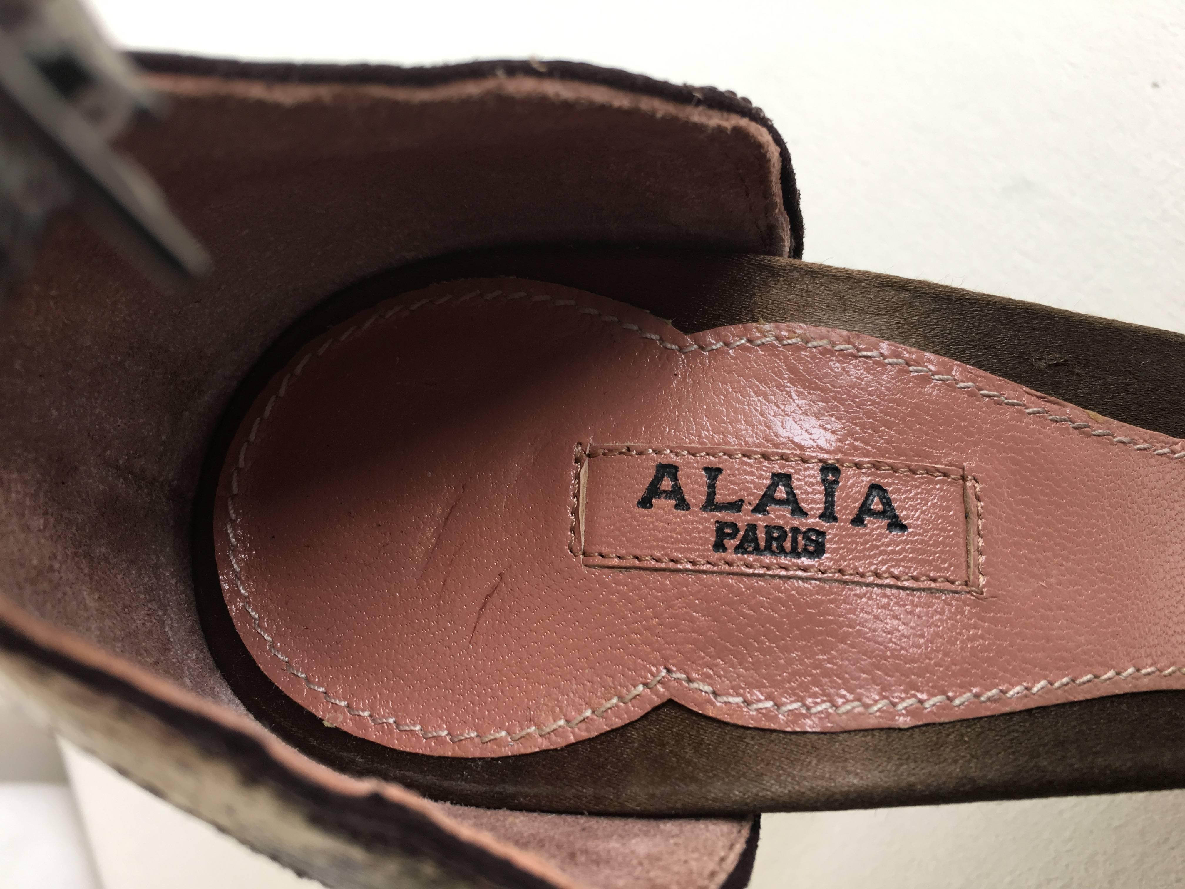 Alaia Lizard d'Orsay Heel (36.5) with bow detail on heel For Sale 4