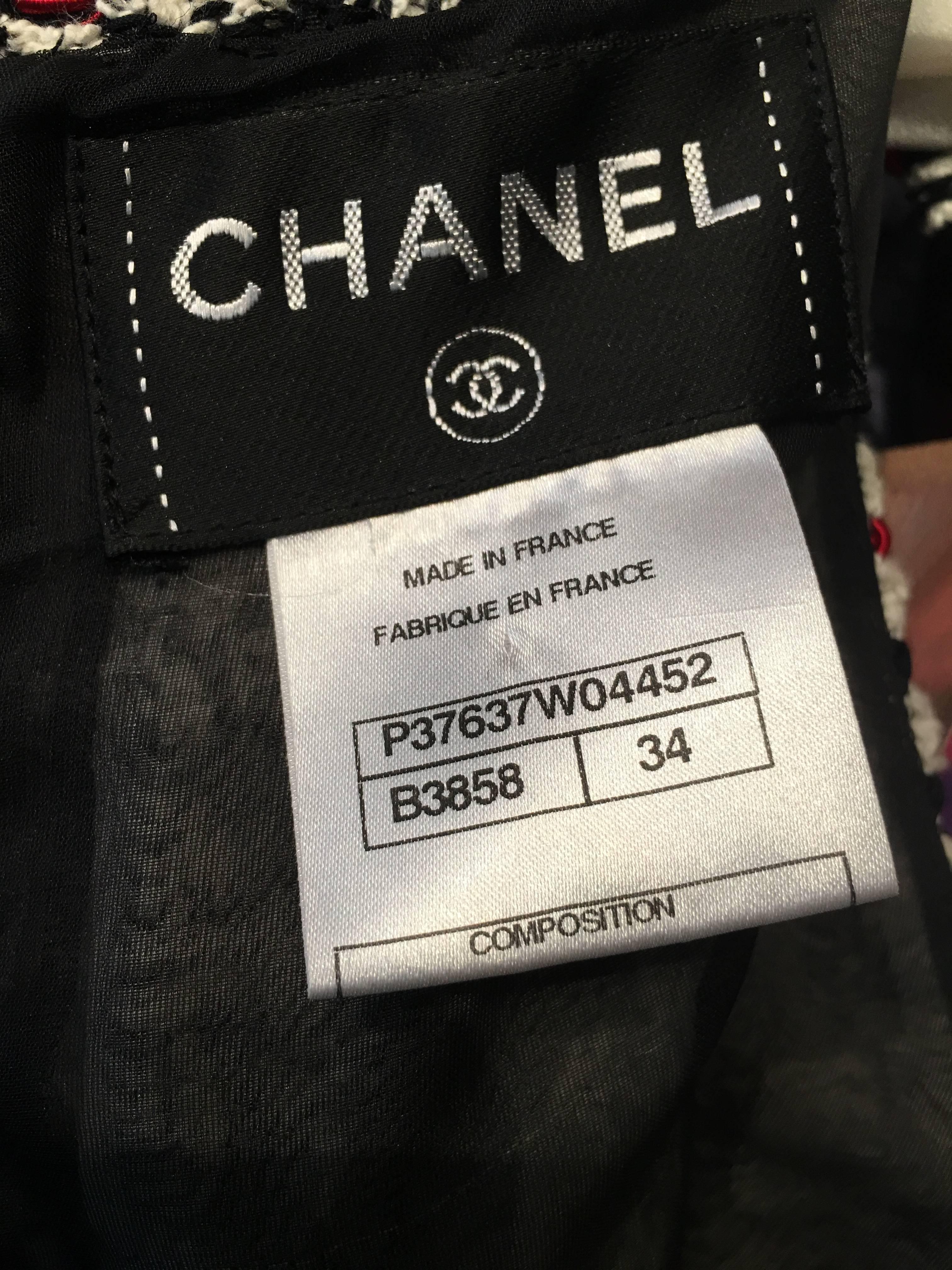 Chanel Black and White Tweed Dress size 34 (2) For Sale 3