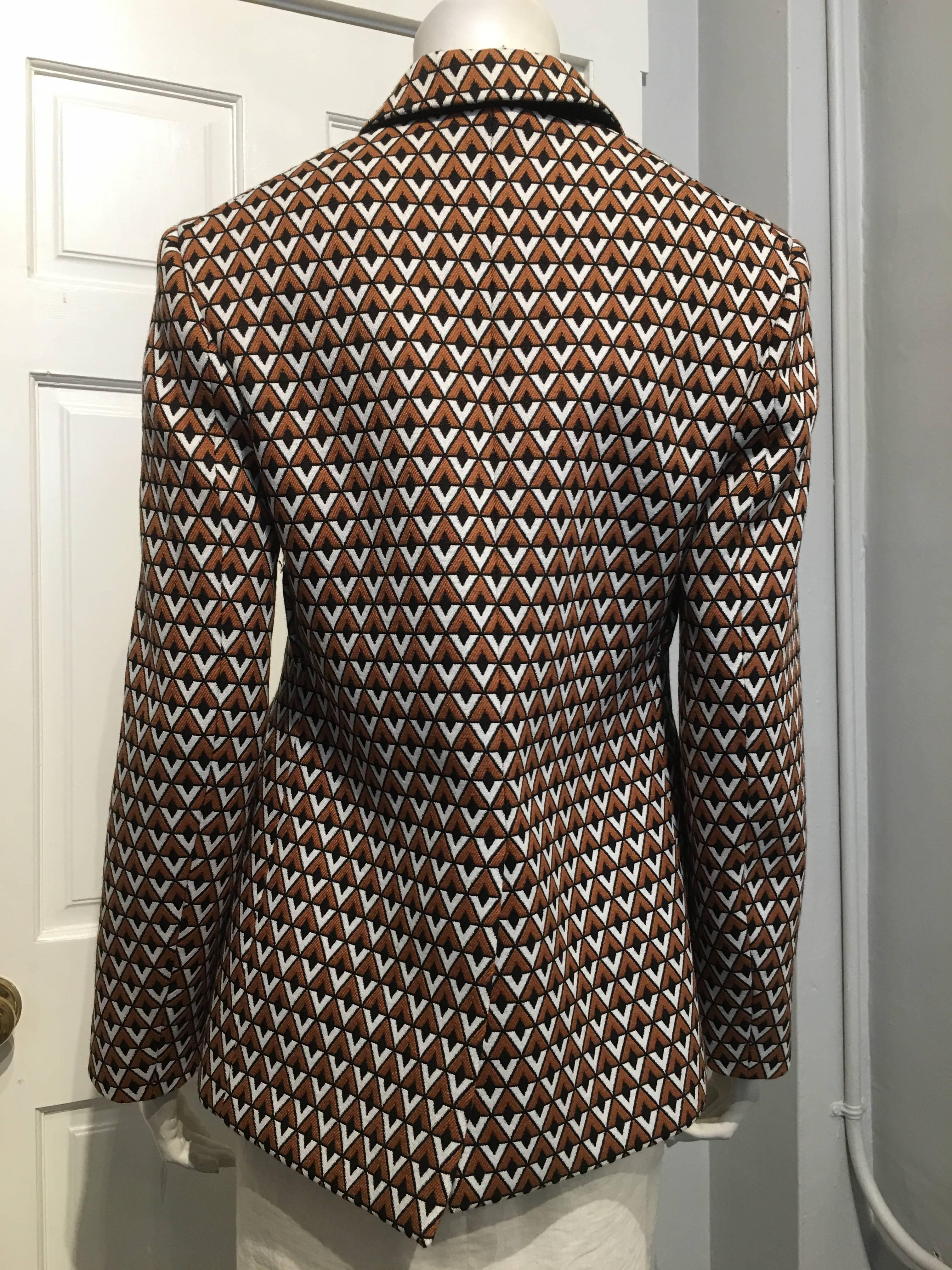 Prada Wool Blend Brown and White Coat size 40 (4) In New Condition In San Francisco, CA
