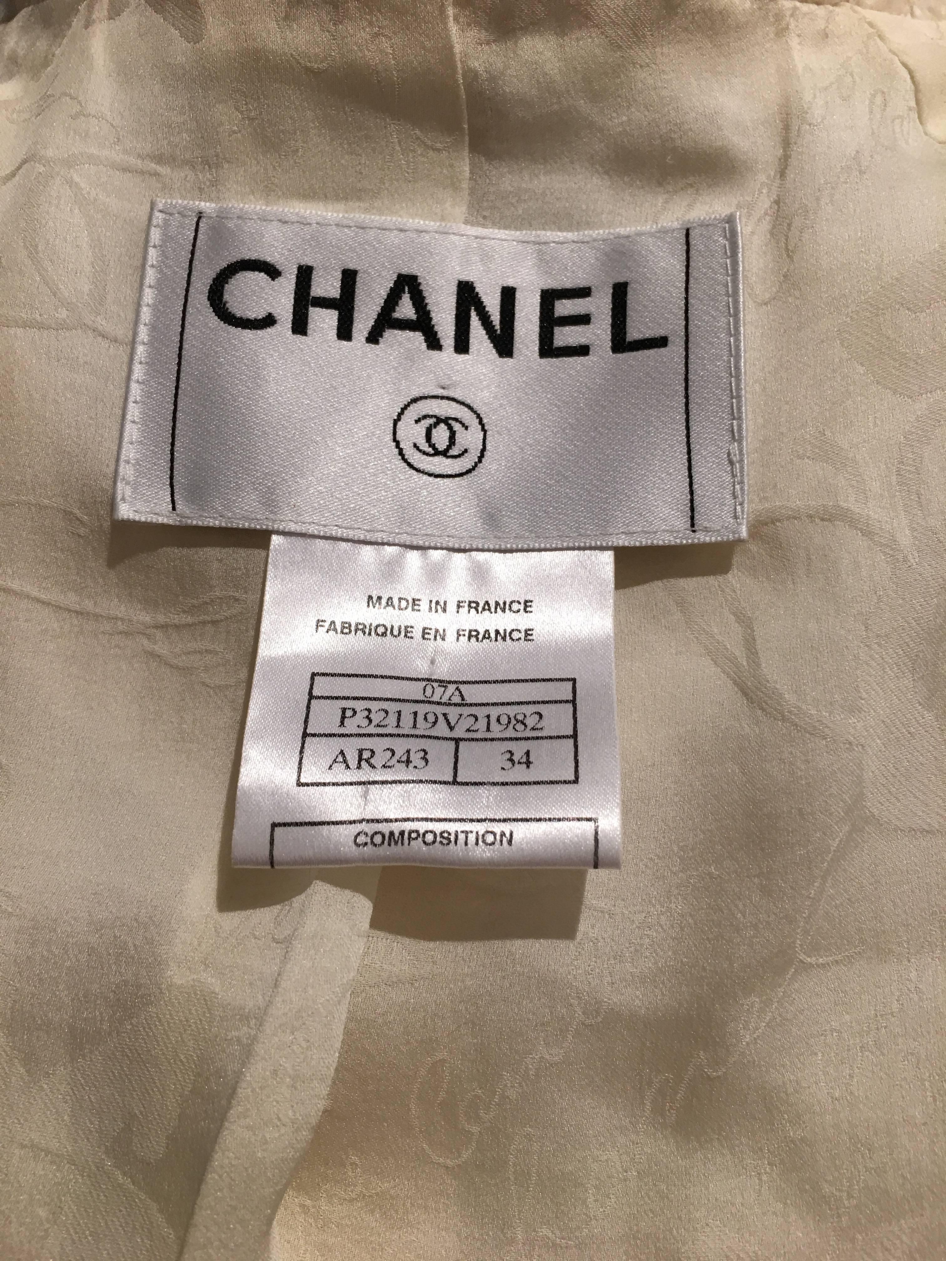 Chanel Off-White Jacket size 34 4