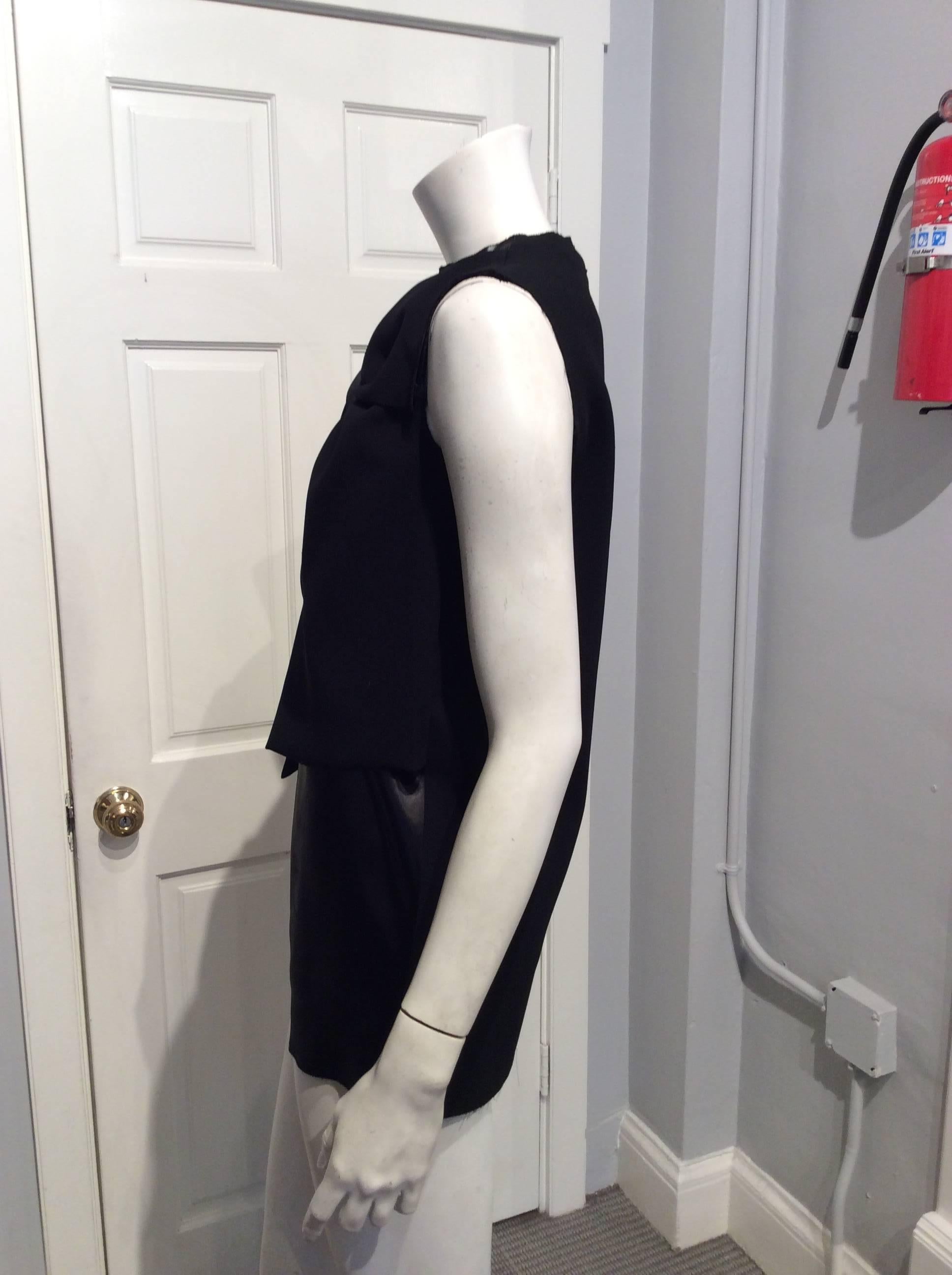Céline Black Sleeveless Top with Twist Detail Size 36 In New Condition In San Francisco, CA