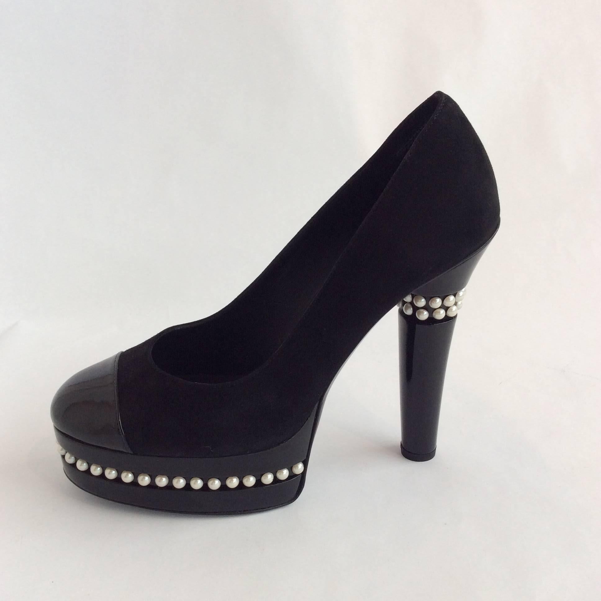 Chanel Black Suede And Patent Leather Platform Pumps With Pearl Detail Sz38 1