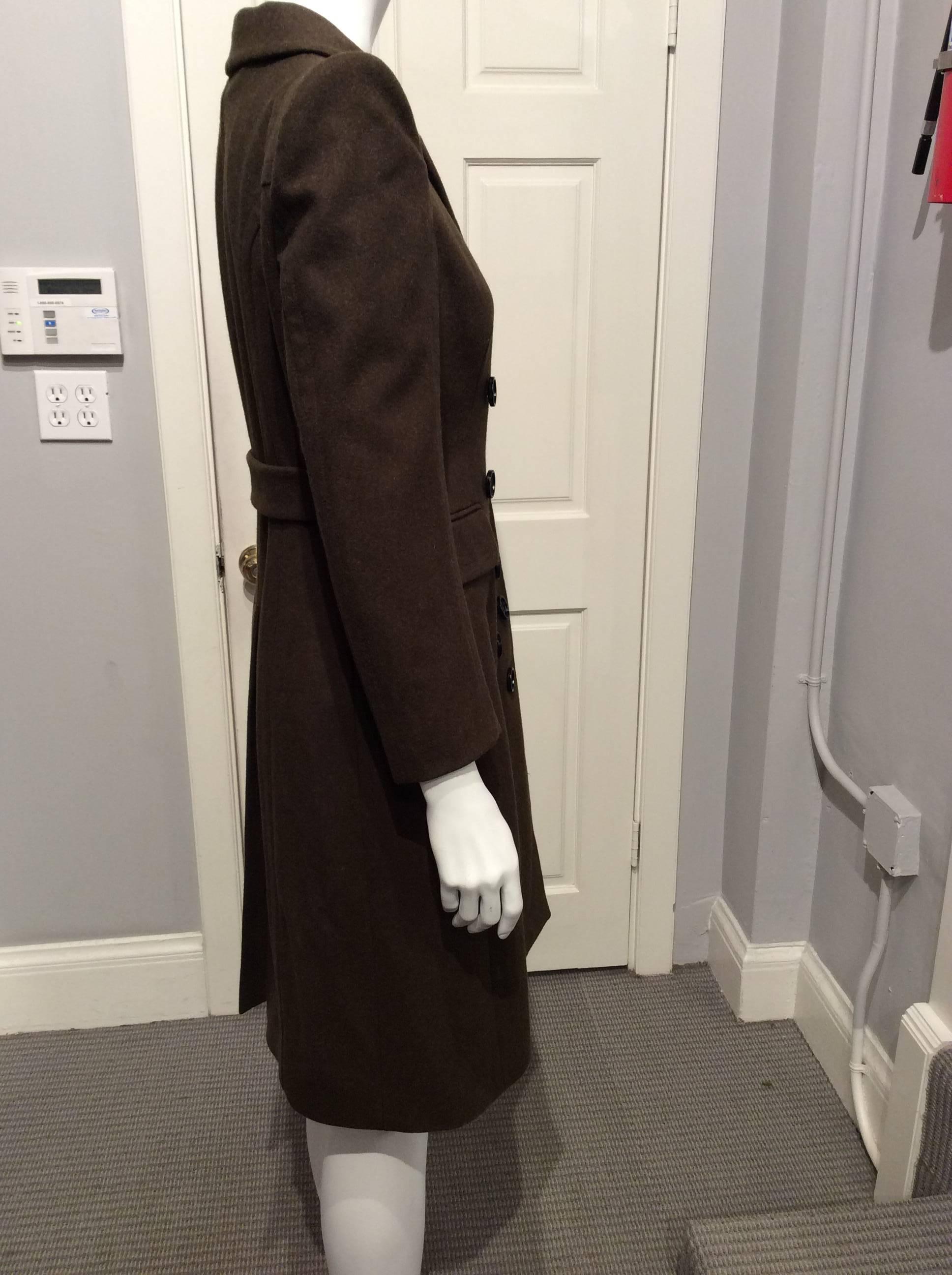 Burberry Olive Green Coat EU 40 Sz 4 In Excellent Condition For Sale In San Francisco, CA