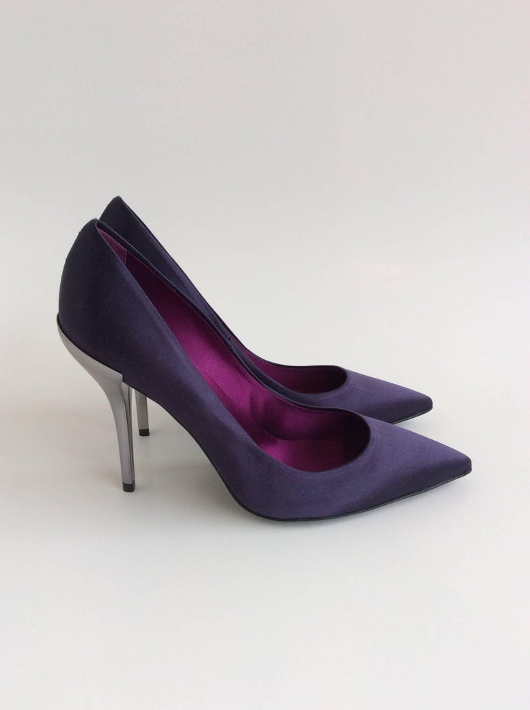 Roger Vivier Purple Satin Pumps With Silver Metallic Heel Sz37 at 1stDibs